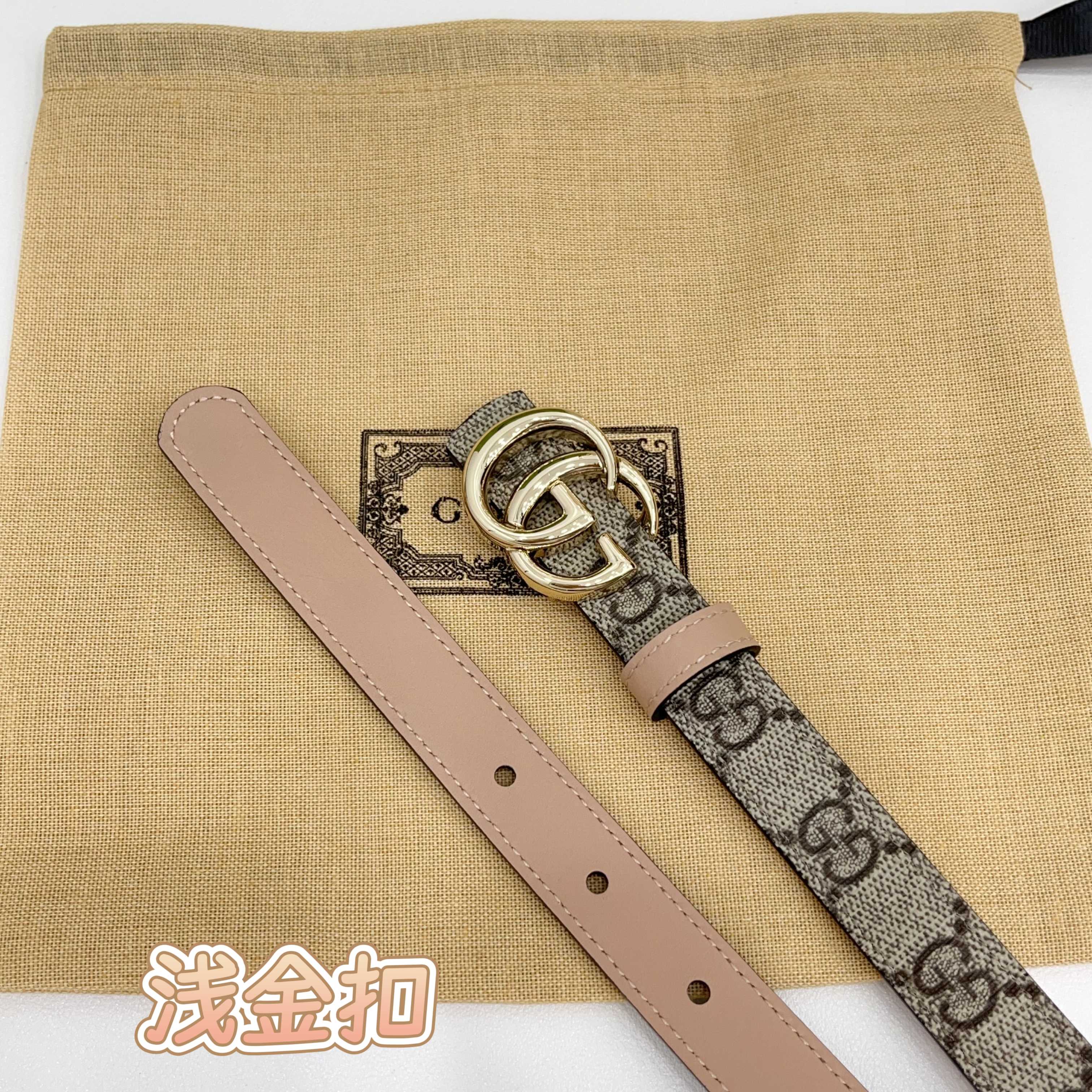 Gucci 2.0cm经典防水布料搭配头层牛皮底，经典双C挂扣，对官网浅金扣，银色扣，时尚百搭！