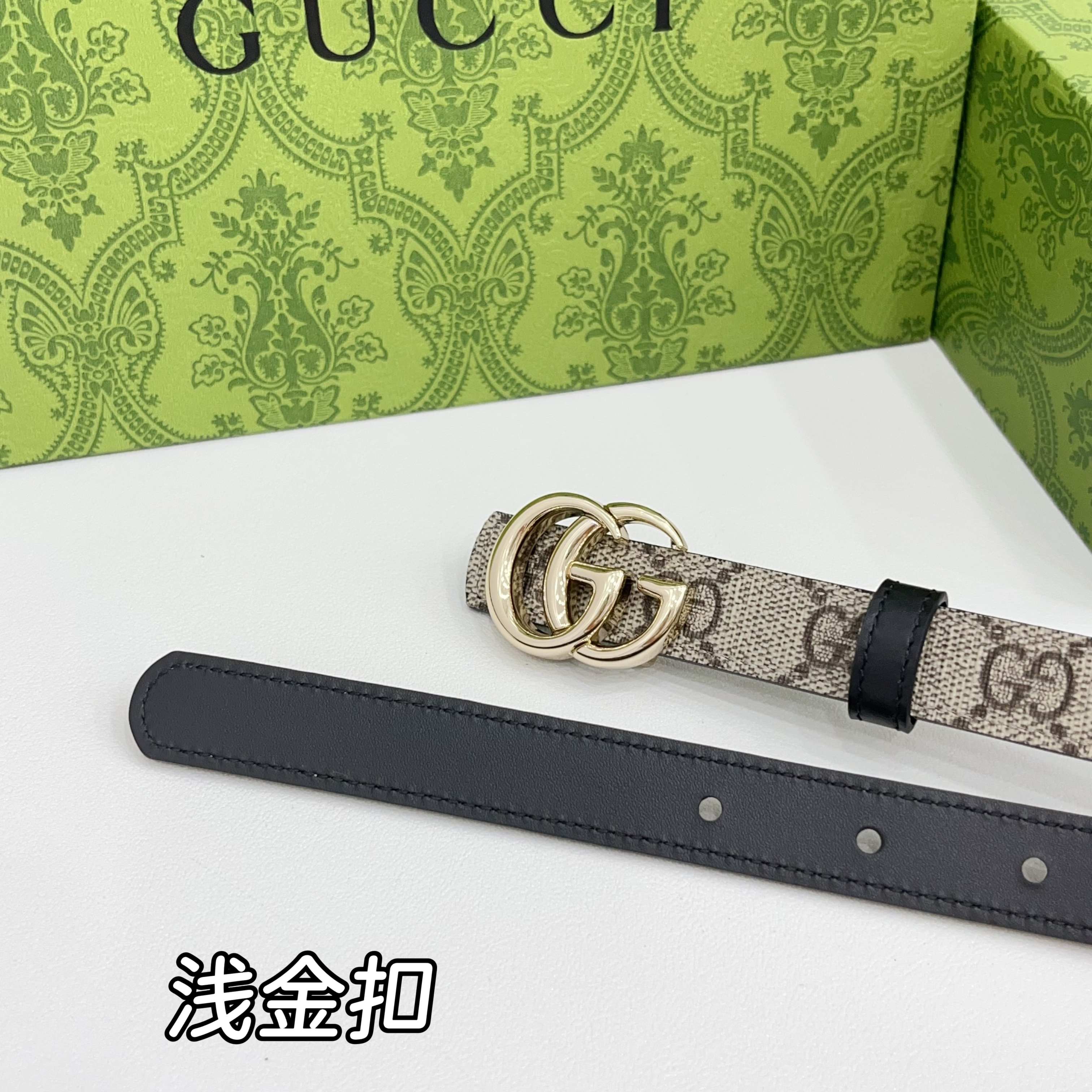 Gucci 2.0cm经典防水布料搭配头层牛皮底，经典双C挂扣，对官网浅金扣，银色扣，时尚百搭！