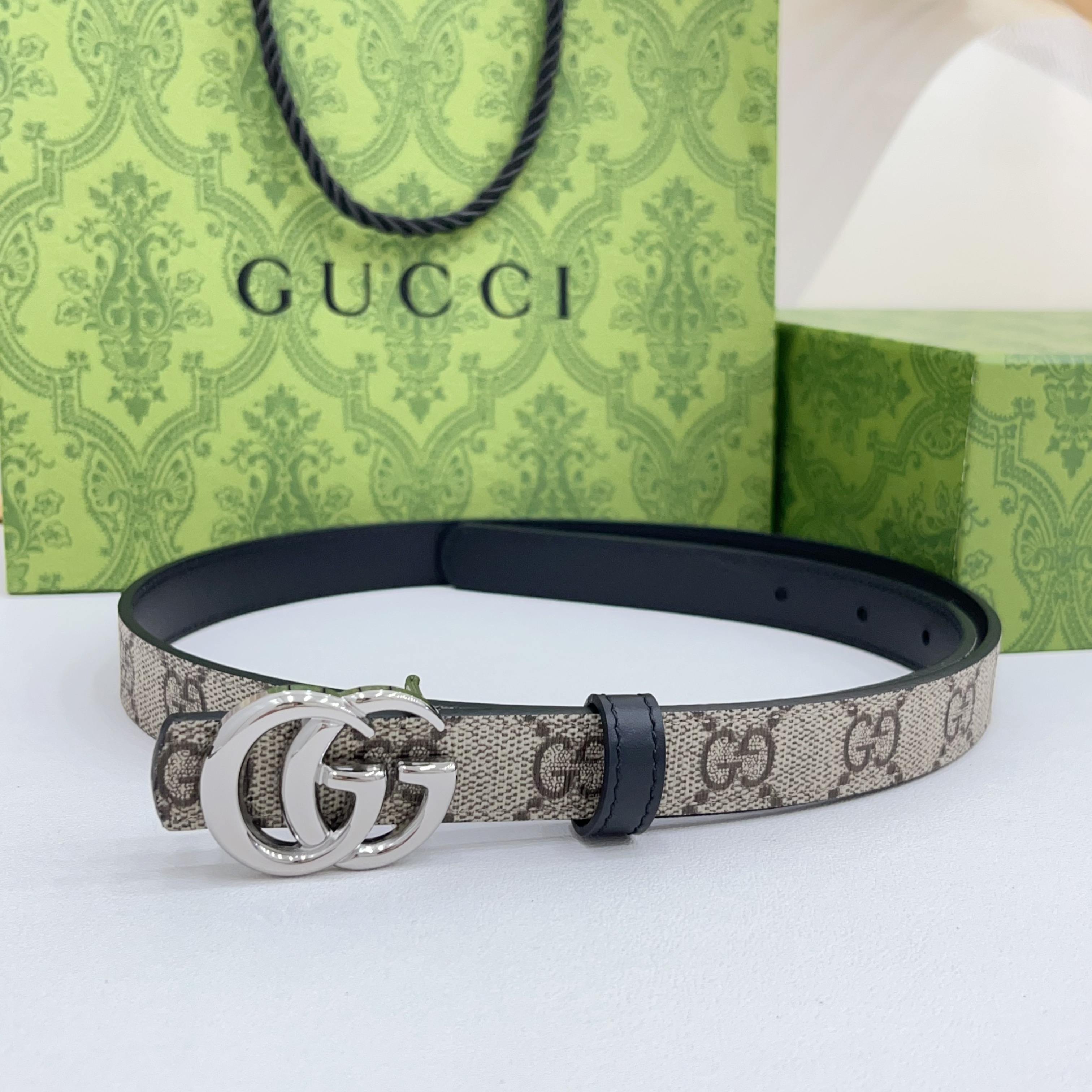 Gucci 2.0cm经典防水布料搭配头层牛皮底，经典双C挂扣，对官网浅金扣，银色扣，时尚百搭！