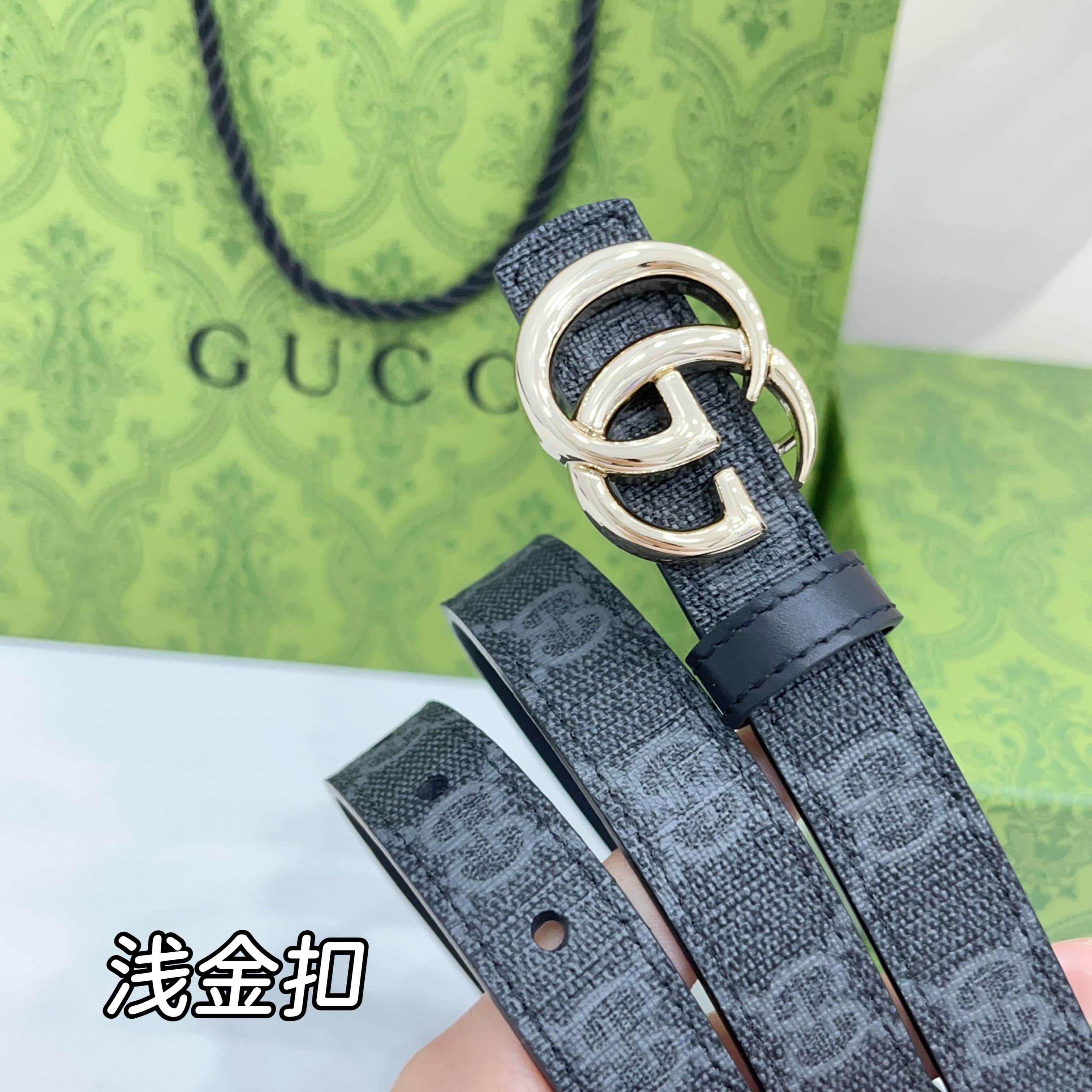 Gucci 2.0cm经典防水布料搭配头层牛皮底，经典双C挂扣，对官网浅金扣，银色扣，时尚百搭！