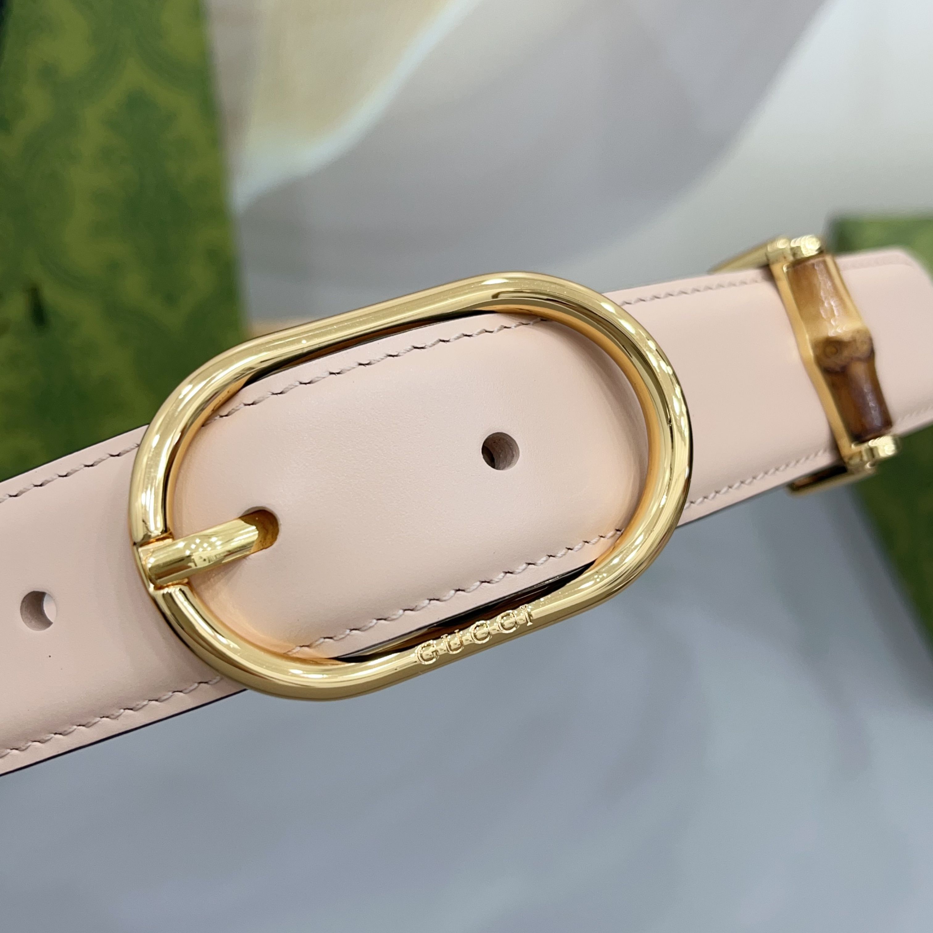 Gucci 古驰 3.0cm这款引人注目的皮质腰带被作为 Cruise 2026 系列作品的一部分推出，