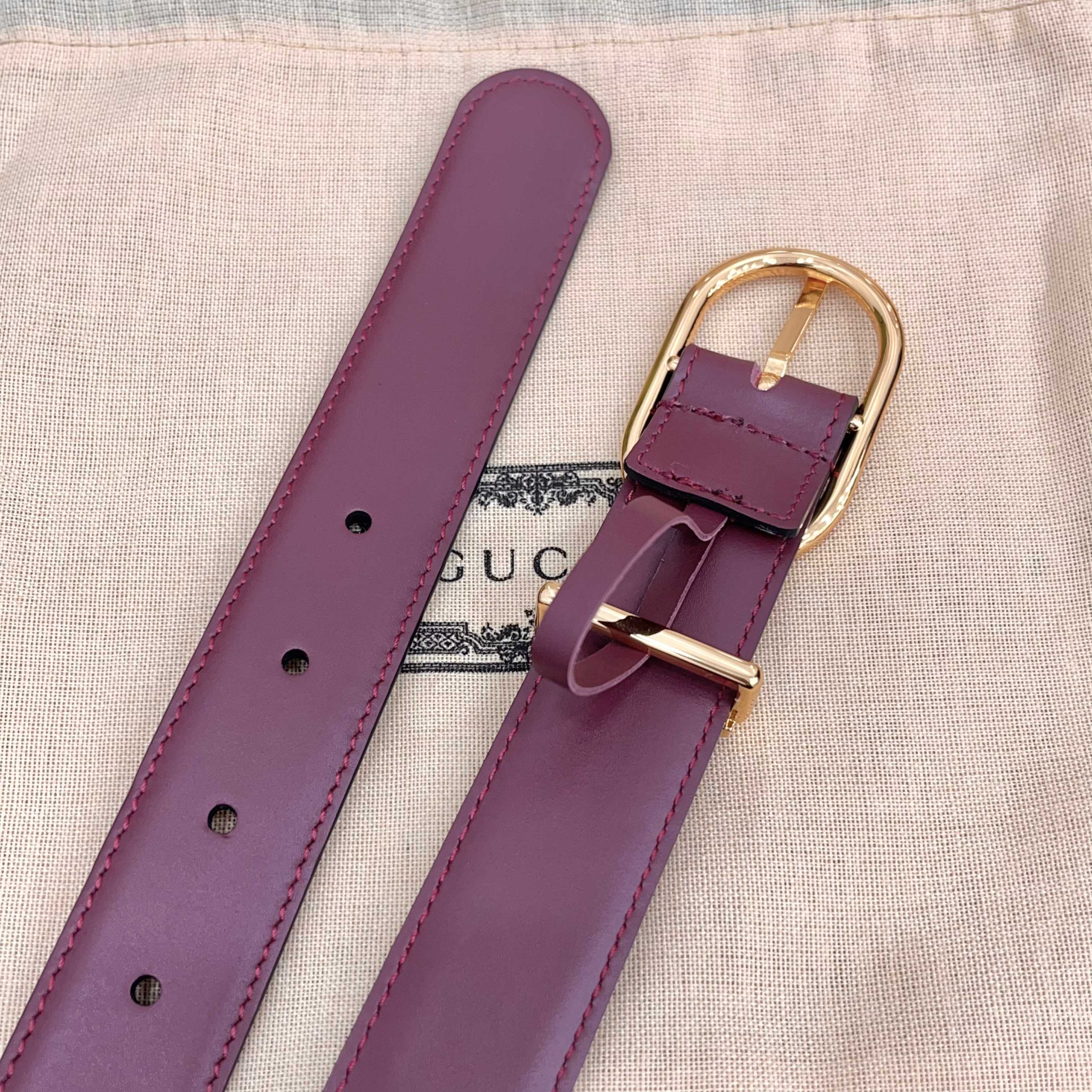 Gucci 古驰 3.0cm这款引人注目的皮质腰带被作为 Cruise 2026 系列作品的一部分推出，