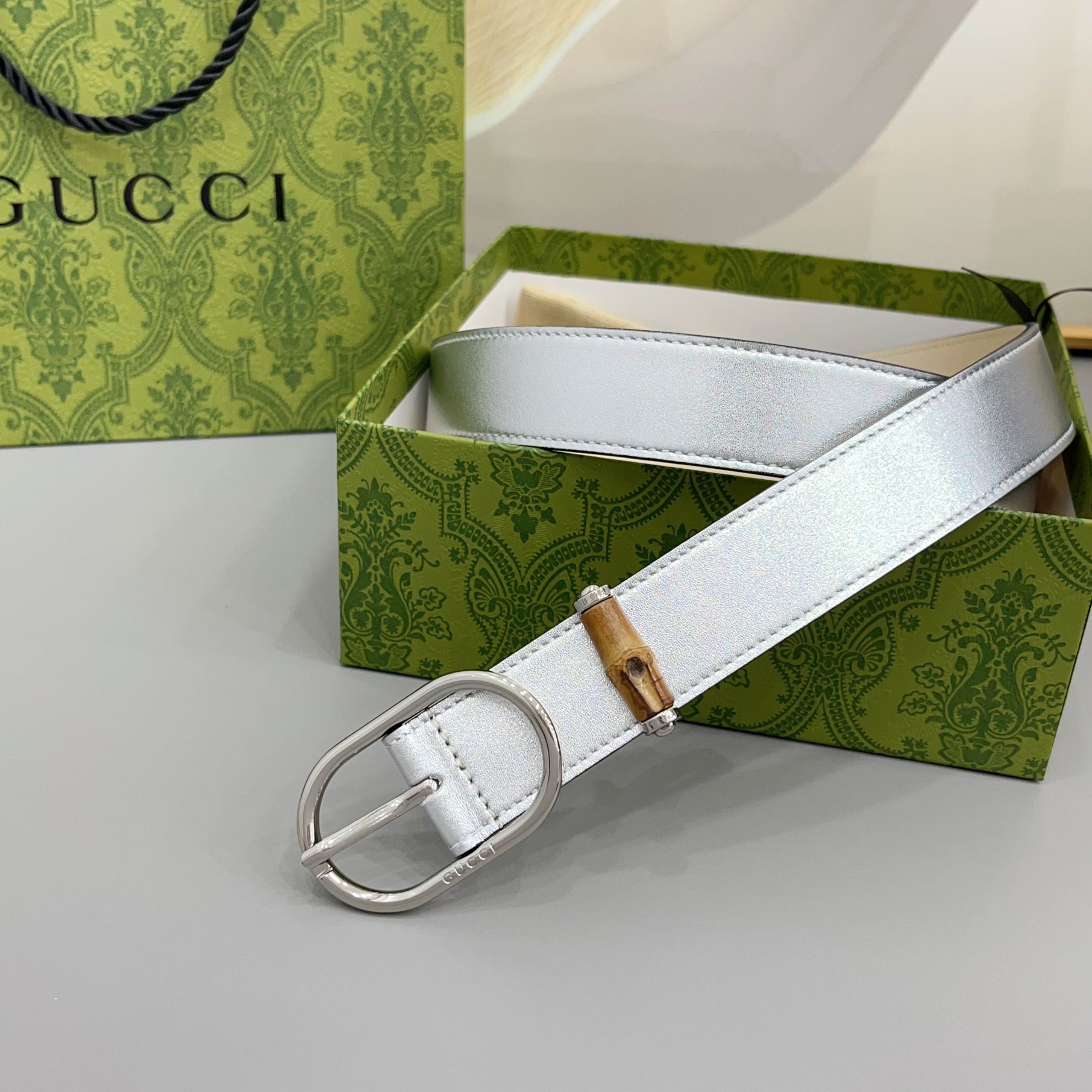 Gucci 古驰 3.0cm这款引人注目的皮质腰带被作为 Cruise 2026 系列作品的一部分推出，