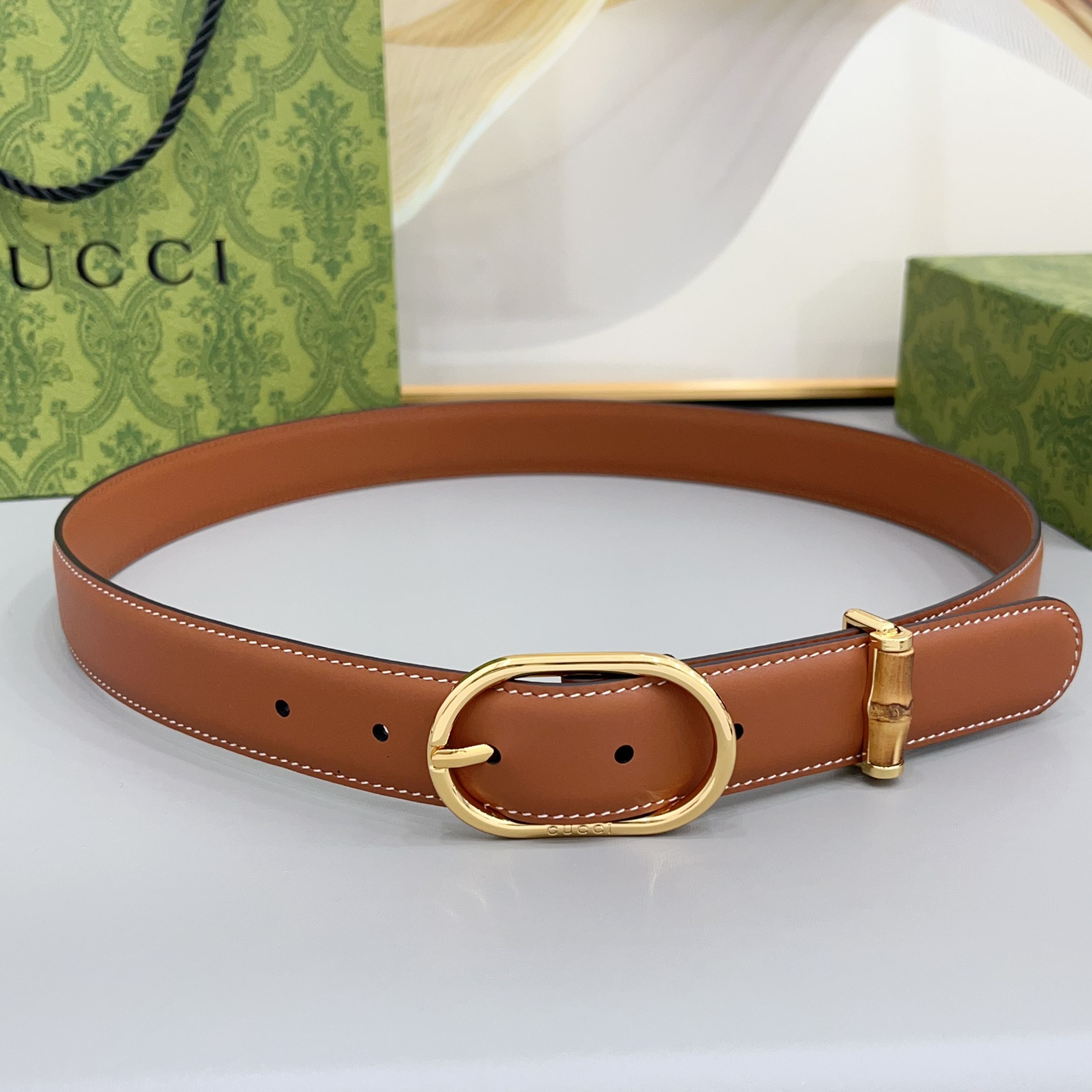 Gucci 古驰 3.0cm这款引人注目的皮质腰带被作为 Cruise 2026 系列作品的一部分推出，