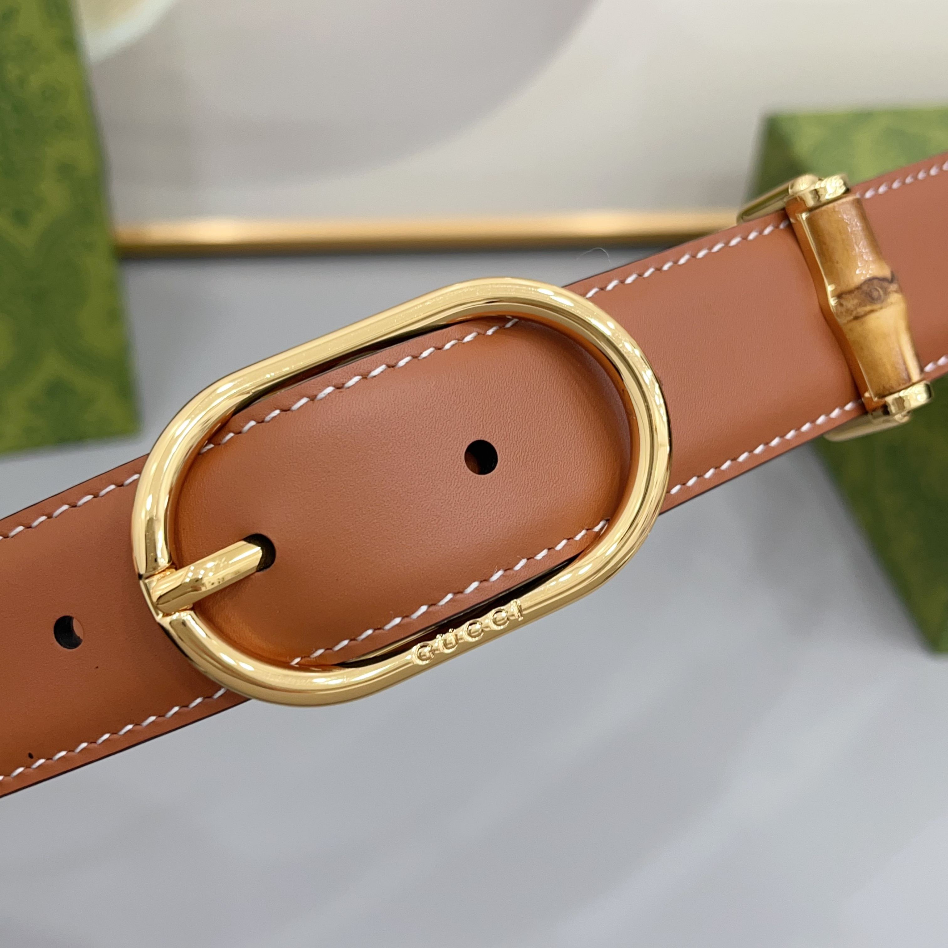 Gucci 古驰 3.0cm这款引人注目的皮质腰带被作为 Cruise 2026 系列作品的一部分推出，