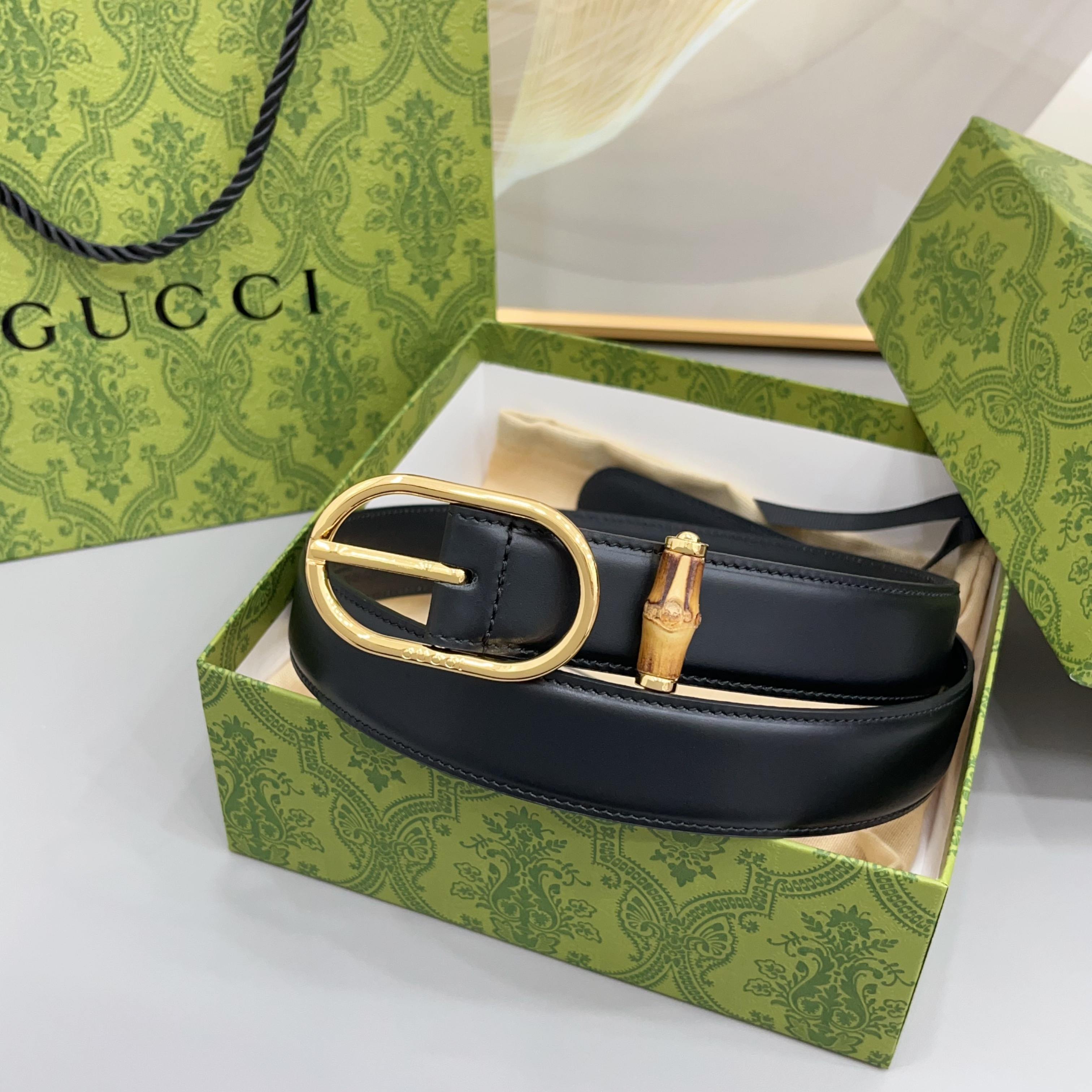 Gucci 古驰 3.0cm这款引人注目的皮质腰带被作为 Cruise 2026 系列作品的一部分推出，