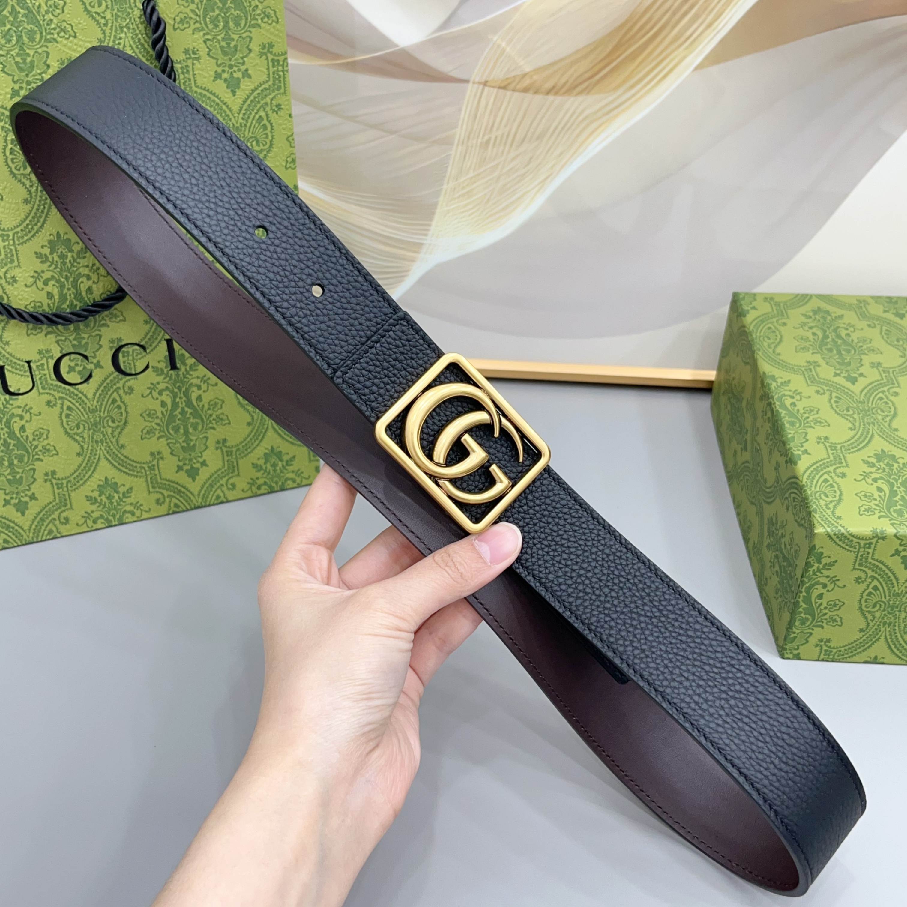 Gucci 古驰 3.5cmGG 马蒙系列推出了一款以档案资料为灵感的廓形设计，搭配镶有双 G 字样的框