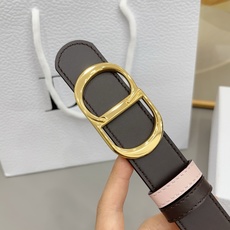 Dior 3.0cm由乔纳森·安德森 (Jonathan Anderson) 设计的 CD Icon Dior 3.0cm由乔纳森·安德森 (Jonathan Anderson) 设计的 CD Icon