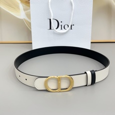 Dior 3.0cm由乔纳森·安德森 (Jonathan Anderson) 设计的 CD Icon Dior 3.0cm由乔纳森·安德森 (Jonathan Anderson) 设计的 CD Icon