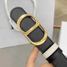 Dior 3.0cm由乔纳森·安德森 (Jonathan Anderson) 设计的 CD Icon Dior 3.0cm由乔纳森·安德森 (Jonathan Anderson) 设计的 CD Icon
