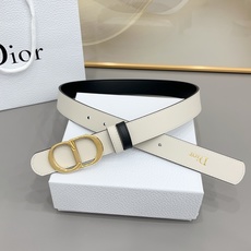 Dior 3.0cm由乔纳森·安德森 (Jonathan Anderson) 设计的 CD Icon Dior 3.0cm由乔纳森·安德森 (Jonathan Anderson) 设计的 CD Icon