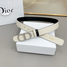 Dior 3.0cm由乔纳森·安德森 (Jonathan Anderson) 设计的 CD Icon Dior 3.0cm由乔纳森·安德森 (Jonathan Anderson) 设计的 CD Icon