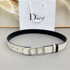 Dior 3.0cm由乔纳森·安德森 (Jonathan Anderson) 设计的 CD Icon Dior 3.0cm由乔纳森·安德森 (Jonathan Anderson) 设计的 CD Icon