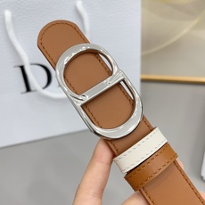Dior 3.0cm由乔纳森·安德森 (Jonathan Anderson) 设计的 CD Icon Dior 3.0cm由乔纳森·安德森 (Jonathan Anderson) 设计的 CD Icon
