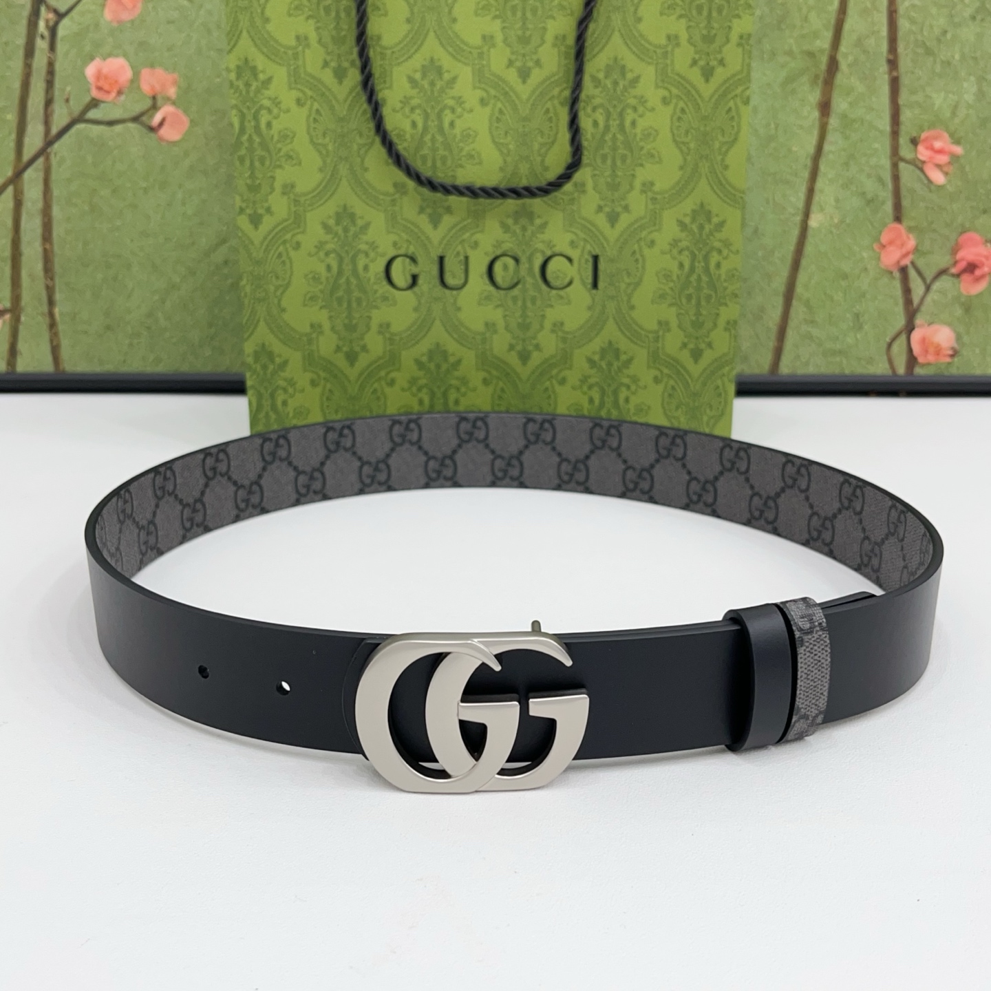 Gucci 3.5cm经典双G腰带|衣柜刚需款✨谁懂啊!这条腰带真的是懒人穿搭救星!3.5cm黄金宽度, Gucci 3.5cm经典双G腰带|衣柜刚需款✨谁懂啊!这条腰带真的是懒人穿搭救星!3.5cm黄金宽度,