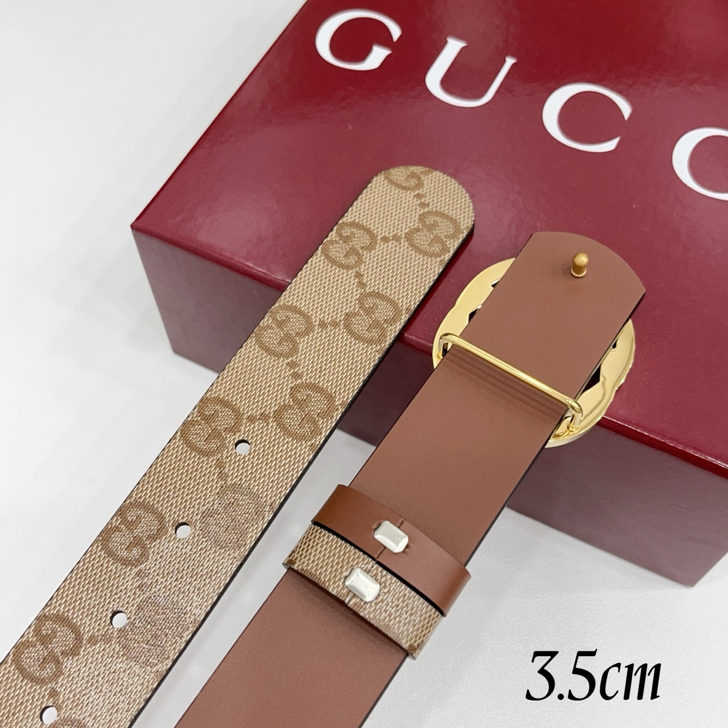 Gucci古驰  3.5cm经典防水面料搭配棕色牛皮底，搭配金色&银色扣头，时尚休闲！