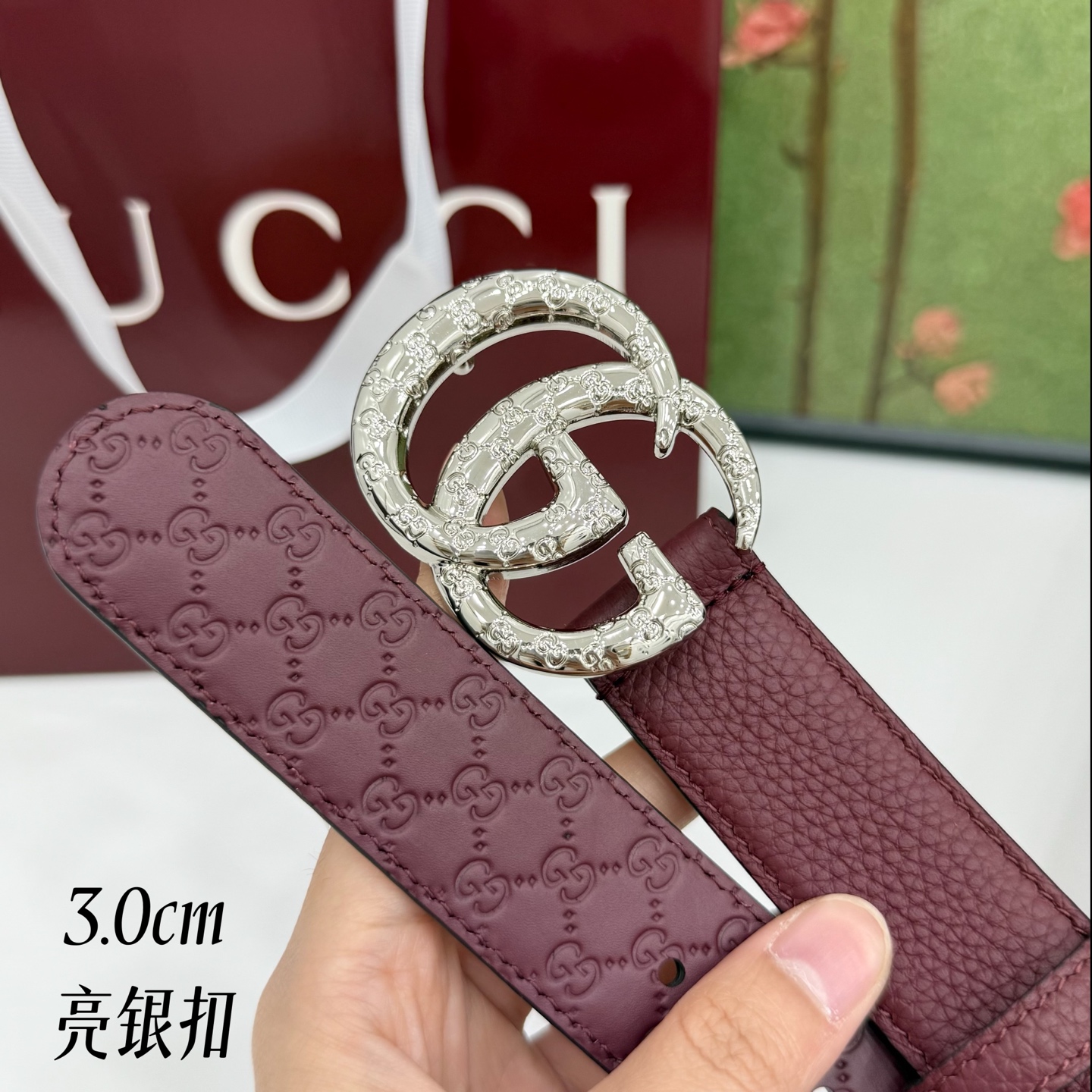Gucci古驰  3.0cm荔枝纹面配小花纹底，新款cc小花纹铜扣，浅金&亮银双色扣头，时尚休闲！