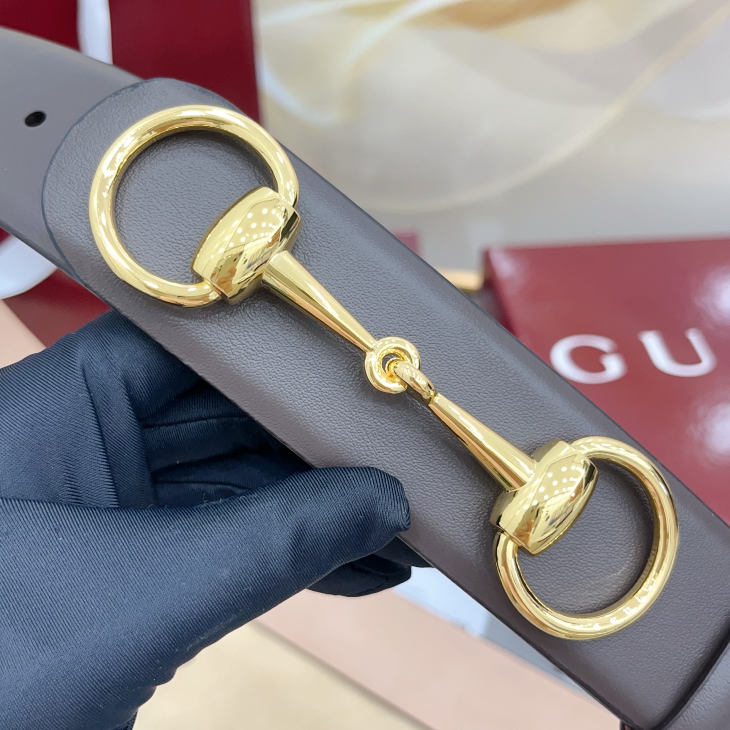 Gucci古驰   4.0cm 新款男士腰带，牛皮搭配磨砂底，2026年春夏系列全新上市。男士腰带以修长轮廓重新演绎经典