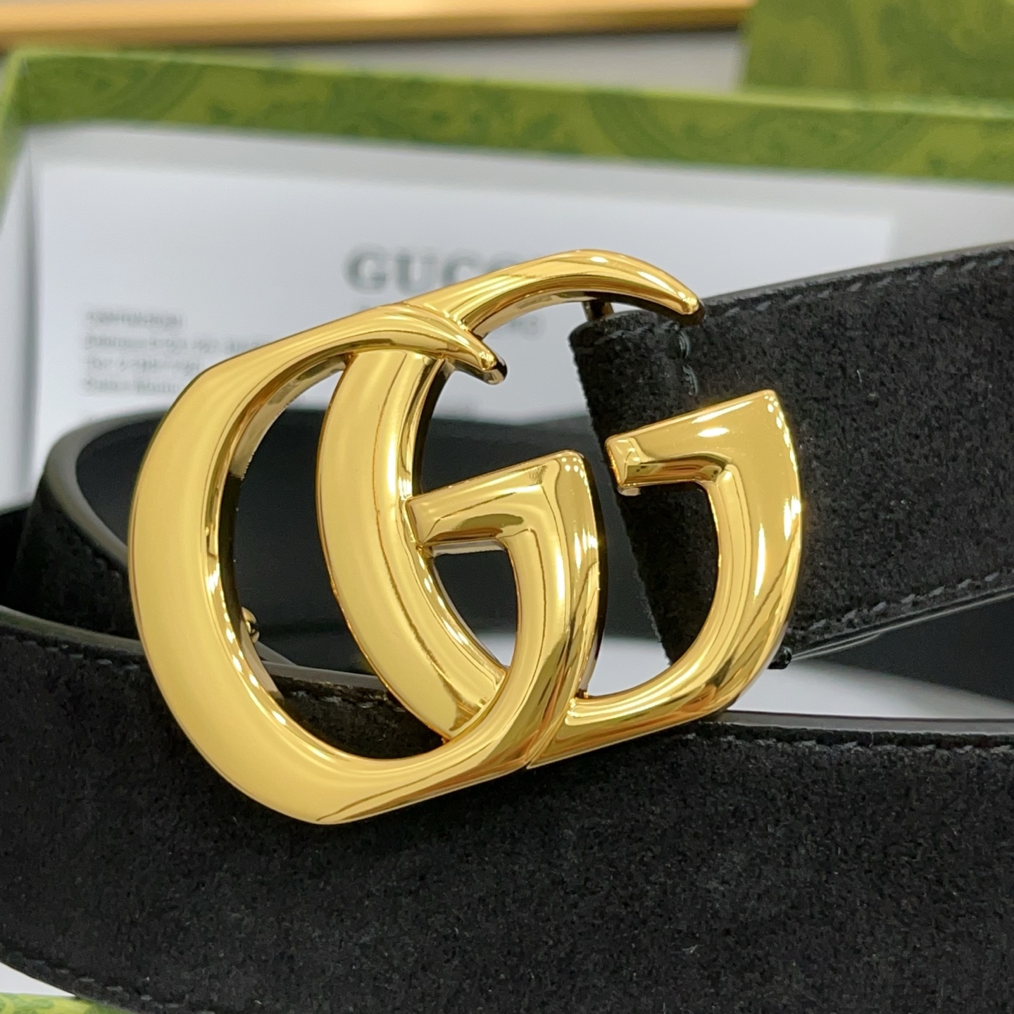 Gucci古驰  3.5cm 古驰新品上新的腰带以绒面为设计，搭配牛皮底，扣头搭配双C五金扣，金银双色