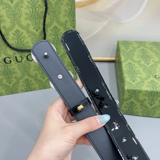 Gucci古驰 3.0cm 古驰 Primavera 确立了一套全新的廓形、质感与材质词汇表,将创新与传统理念巧妙融合 Gucci古驰 3.0cm 古驰 Primavera 确立了一套全新的廓形、质感与材质词汇表,将创新与传统理念巧妙融合