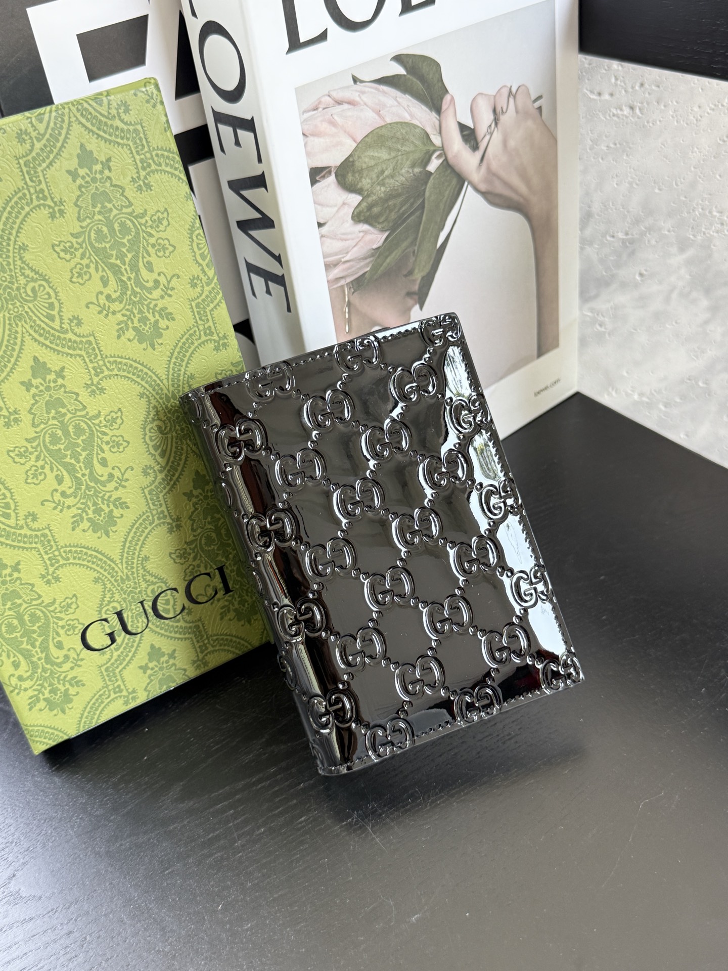 【GUCCI-古奇】型号：黑色每一个细节都将古驰的精彩内涵表现得淋漓尽致💯质量保证！。尺寸：14*10*