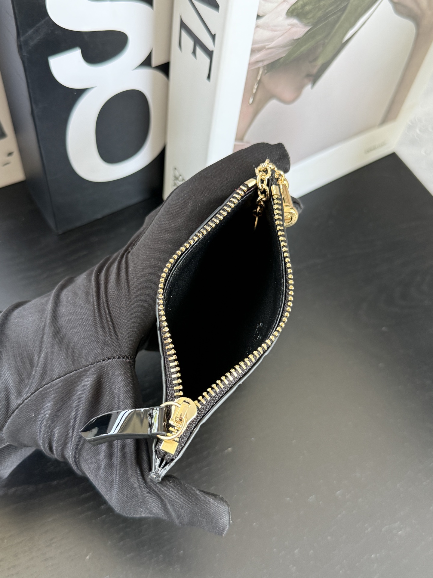 【GUCCI-古奇】型号:黑色零钱包实用每一个细节都将古驰的精彩内涵表现得淋漓尽致💯质量保证！