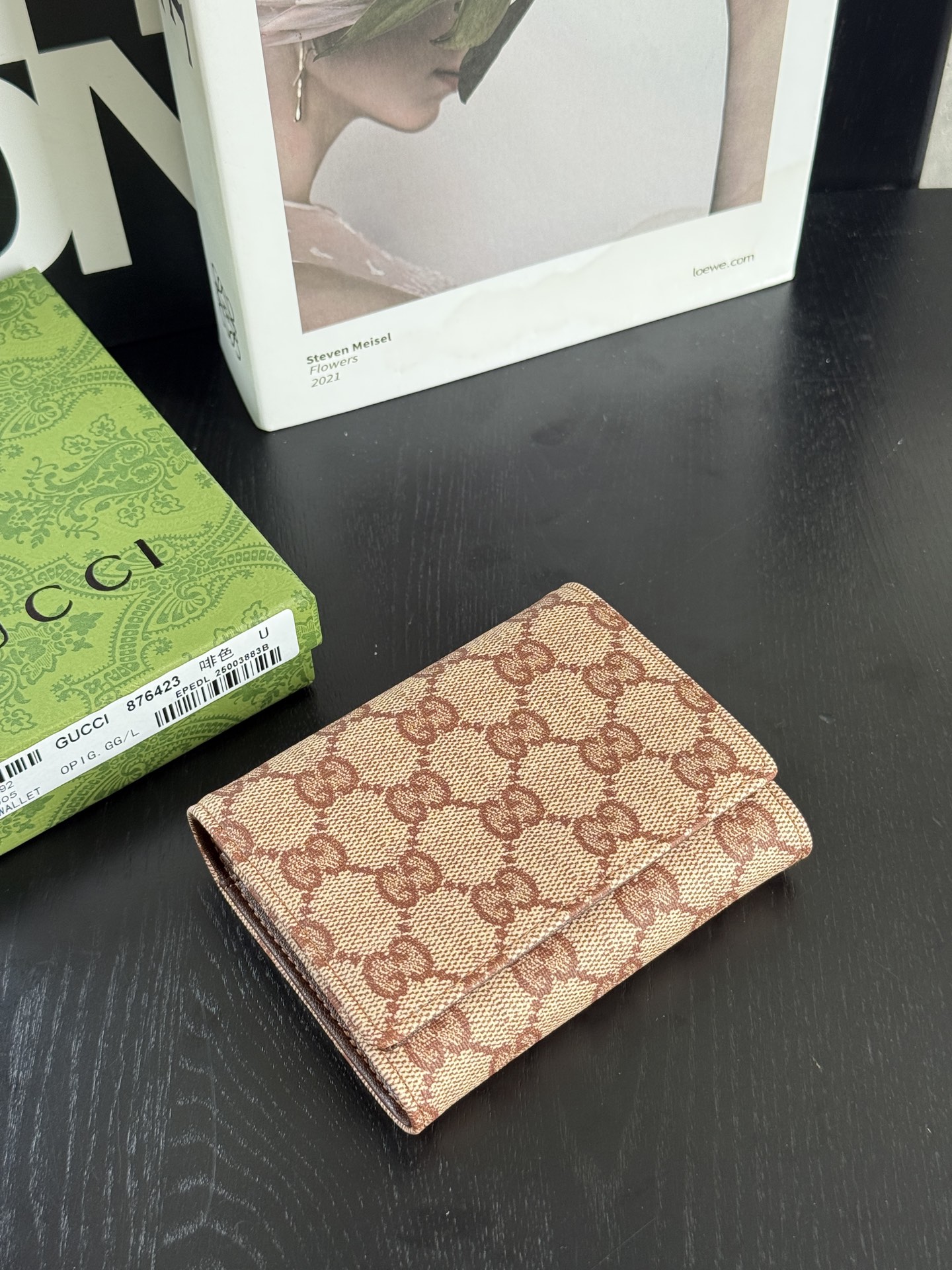 Gucci  啡色GG老花三折短款钱包｜实拍✅经典GG帆布面料，复古啡色老花质感耐看，耐磨抗造✅三折短款
