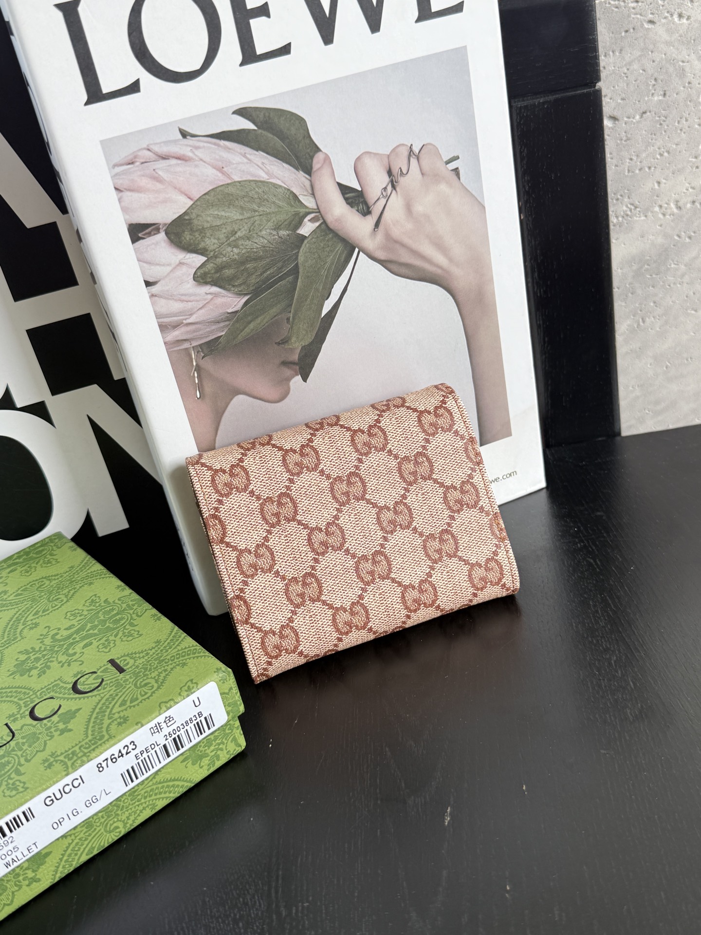 Gucci  啡色GG老花三折短款钱包｜实拍✅经典GG帆布面料，复古啡色老花质感耐看，耐磨抗造✅三折短款