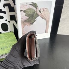 Gucci 黑色GG老花三折短款钱包|实拍✅经典GG帆布面料,复古啡色老花质感耐看,耐磨抗造✅三折短款 Gucci 黑色GG老花三折短款钱包|实拍✅经典GG帆布面料,复古啡色老花质感耐看,耐磨抗造✅三折短款