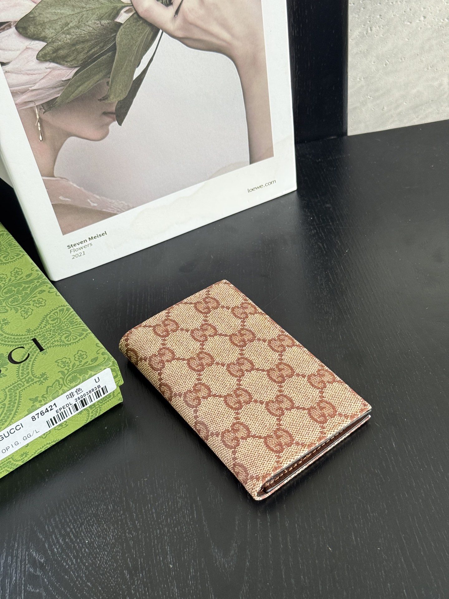 Gucci  咖啡GG老花对折长款钱包｜实拍✅经典GG帆布面料，黑灰老花低调耐看，耐磨抗造✅对折长款版型
