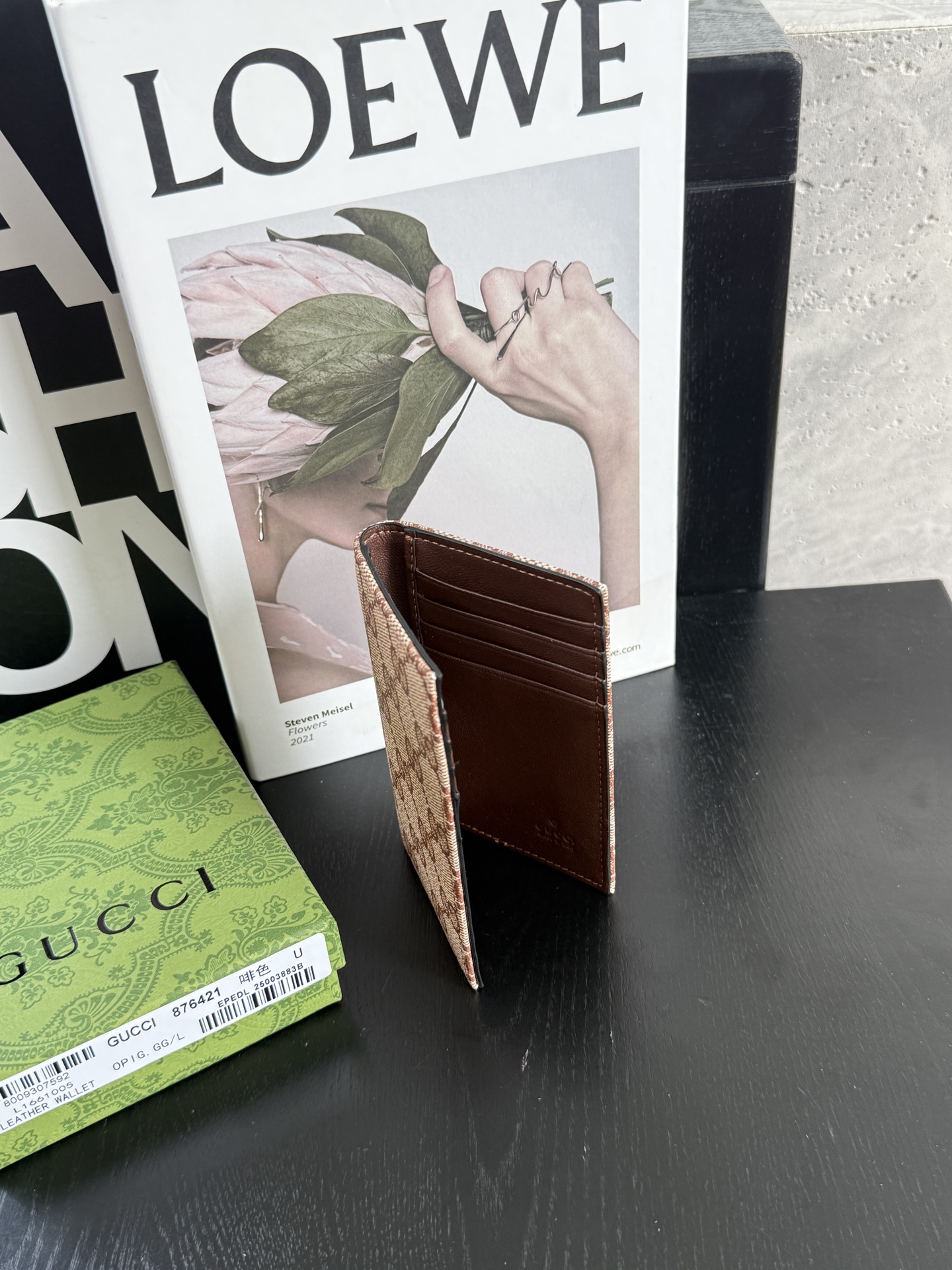 Gucci  咖啡GG老花对折长款钱包｜实拍✅经典GG帆布面料，黑灰老花低调耐看，耐磨抗造✅对折长款版型