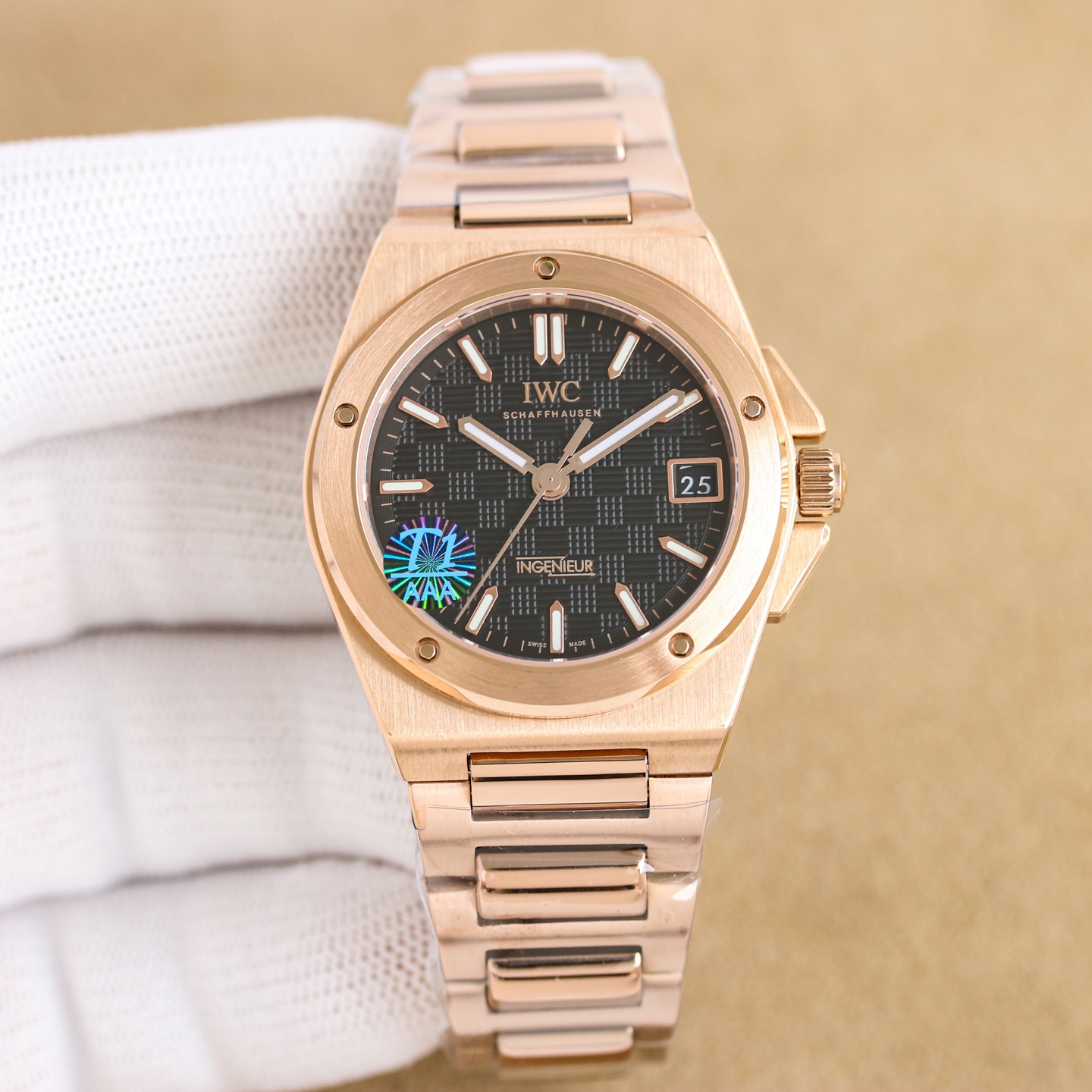 NO:602676,Platinum IWS Factory Highly Recommended | IWC’s new “Female Engineer” is the pinnacle upgrade. The 35.1mm version of the IWC Women’s Engineer Automatic Watch is here!  It took time to overcome multiple layers of technical difficulties, just to restore the top quality in the market, perfectly integrating precision and elegance, which can be called a masterpiece of ingenuity!  At the same time, the authentic core configuration of the watch strap is presented in two versions of the middle link - the frosted stainless steel strap has a restrained texture, while the bright pearl model is sparkling and exquisite, and every detail is closely matched with the original version.  The technical bottleneck has been completely broken. It is equipped with the original imported 9015 modified IWC 47110 fully automatic mechanical movement, 28,800 times/hour high-frequency vibration, accurate and stable travel time; the thickness is optimized to 9.4mm, which fits the wrist more comfortably. Double-sided anti-reflective  The curved sapphire glass mirror is clear and transparent, and the transparent bottom shows the movement of the movement. The 10 bar waterproof performance is suitable for various daily scenes. The iconic five-function screw bezel + 'grid' pattern dial are authentically reproduced, and the sporty gene and elegant style are combined in both directions.  The size details accurately restore the 35.1mm gold watch diameter + 13mm longitudinal spacing between the lugs, which perfectly matches the proportions of the original, and fits the wrist without being picky about the shape of the wrist. The dial technology has been upgraded and renovated. After stamping and molding, it is polished by the galvanizing process. There are four colors: green plate, rose gold plate, rose blue-green, and light blue plate. It reflects smart light and shadow under different lights, doubling the sense of layering and luxury!  IWS Factory's sincere work invites all watch friends to appreciate this ultimate collision of precision and aesthetics, and appreciate the ingenuity and charm of high-end watches!  ,,iwc,gold19860909白 金 IWS Factory重磅推荐｜万国IWC新款“女工程师” 巅峰升级 IWC万国女款工程师自动腕表35.1mm版本震撼来袭！耗时攻克多层技术难关,只为还原市场顶级质感,将精准与优雅完美融合,堪称匠心力作！ 同步正品核心配置表带中间链节双版本呈现——磨砂精钢带质感内敛,中珠亮光款闪耀精致,每一处细节都与原版严丝合缝. 技术瓶颈全面突破搭载原装进口9015改万国47110全自动机械机芯,28800次/小时高频振频,走时精准稳定；厚度优化至9.4mm,贴合腕间更舒适.双面防反光弧面蓝宝石玻璃表镜清晰通透,透明表底尽览机芯运转,10巴防水性能适配日常多场景,标志性五颗功能螺丝表圈+“网格”纹表盘原汁原味复刻,运动基因与优雅格调双向拉满. 尺寸细节精准还原35.1mm黄金表径+13mm表耳纵向间距,完美契合正品比例,上手贴合不挑腕型. 表盘工艺升级焕新冲压成型后经镀锌工艺打磨,绿盘、玫瑰金盘、玫蓝绿、浅蓝色盘四款配色,在不同光线下折射灵动光影,层次感与高级感翻倍！ IWS Factory诚意之作,邀各位表友共赏这份精准与美学的极致碰撞,品鉴高端腕表的匠心魅力！,,iwc,gold,Watch