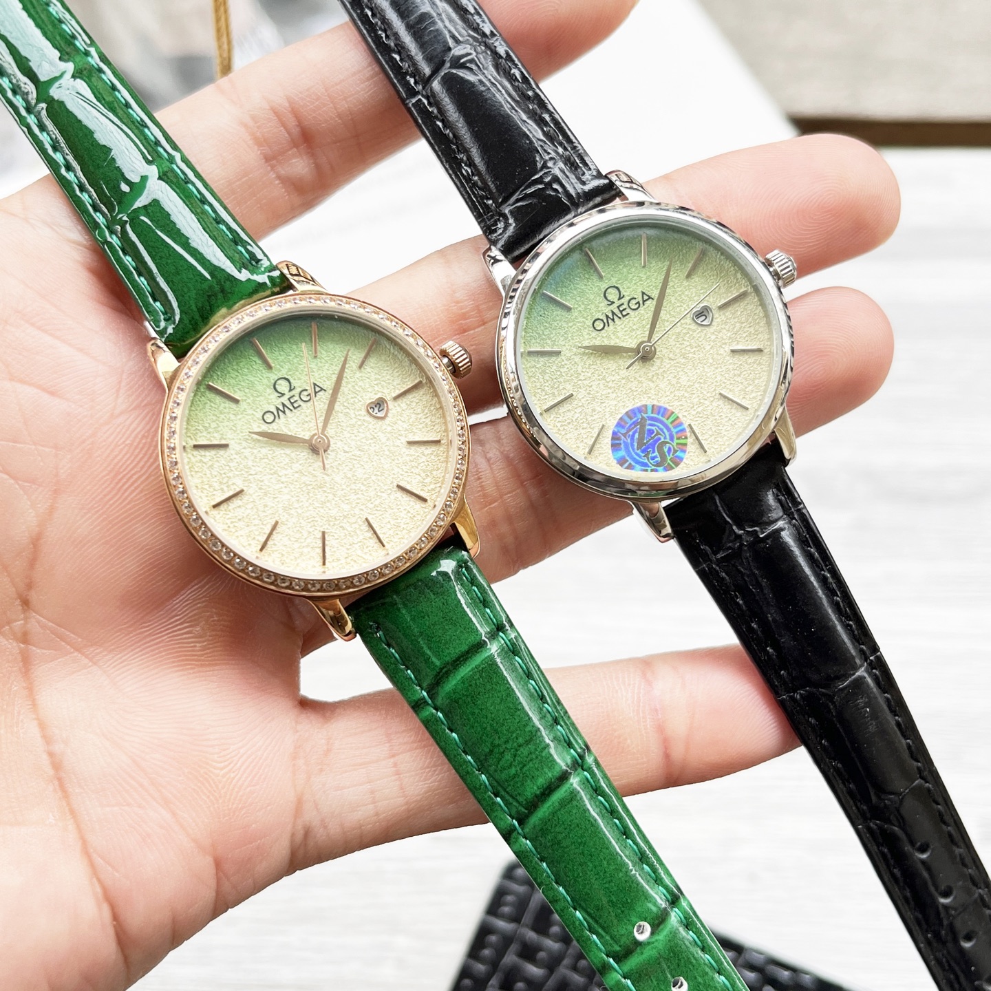 NO:662785,Platinum Steel Band Diamond Ring Omega-OMEGA Women's Watch Imported Quartz Movement 316L Stainless Steel Case Diameter 34mm Thickness 8mm This watch is very popular among women and can be matched with clothes in all seasons to show its elegance [Rose] reflects their unique personality and charming elegance on different occasions, omega19860909白金钢带 钻圈 欧米茄-OMEGA  女士腕表进口石英机芯 316L精钢表壳 直径34mm厚8mm该款腕表备受女性喜爱,四季衣服搭配,尽显优雅[玫瑰]在不同的场合映耀着她们各自的独特个性与迷人风华,,omega,Watch