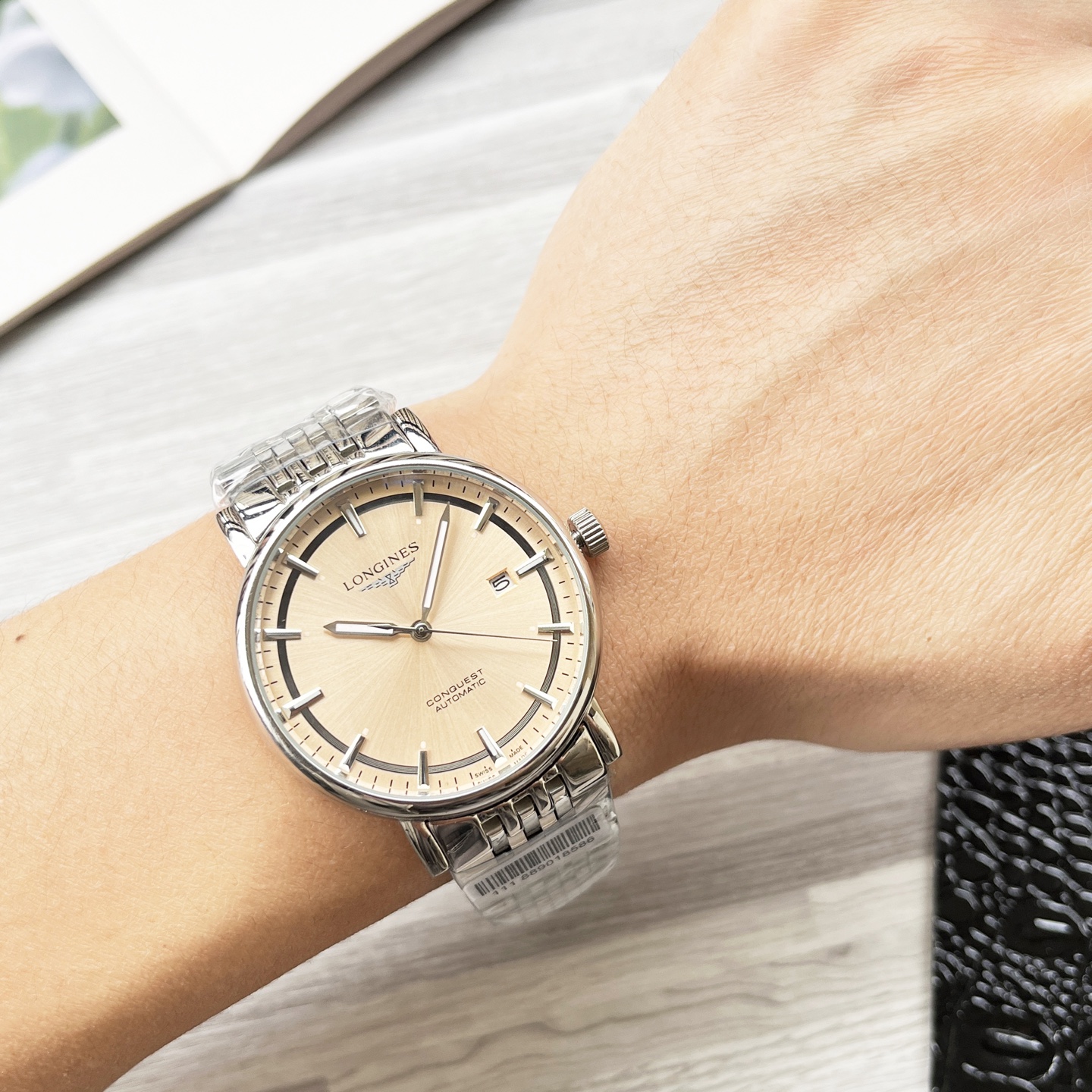 NO:662786,White shell gold case steel strap 20 [latest] Longines three-hand design [type] boutique men's watch [strap] genuine cowhide leather strap ///316 stainless steel strap (comfortable and durable) [movement] high-end fully automatic mechanical movement [mirror] mineral strengthened glass (higher definition) elegant taste vast atmosphere unique ingenuity wrist treasure size diameter 41mm thick 12mm hot sale on the market!  Welcome to reprint!  ,,longines,cowhide19860909白壳金壳 钢带20【最新】浪琴三针设计【类型】精品男士腕表【表带】真牛皮表带///316精钢表带（舒适耐用）【机芯】高端全自动机械机芯【镜面】矿物质强化玻璃（更高清） 品味高雅 浩瀚大气 匠心独运 腕间瑰宝 尺寸直径41mm厚12Mm热卖上市！欢迎转载！,,longines,cowhide,Watch