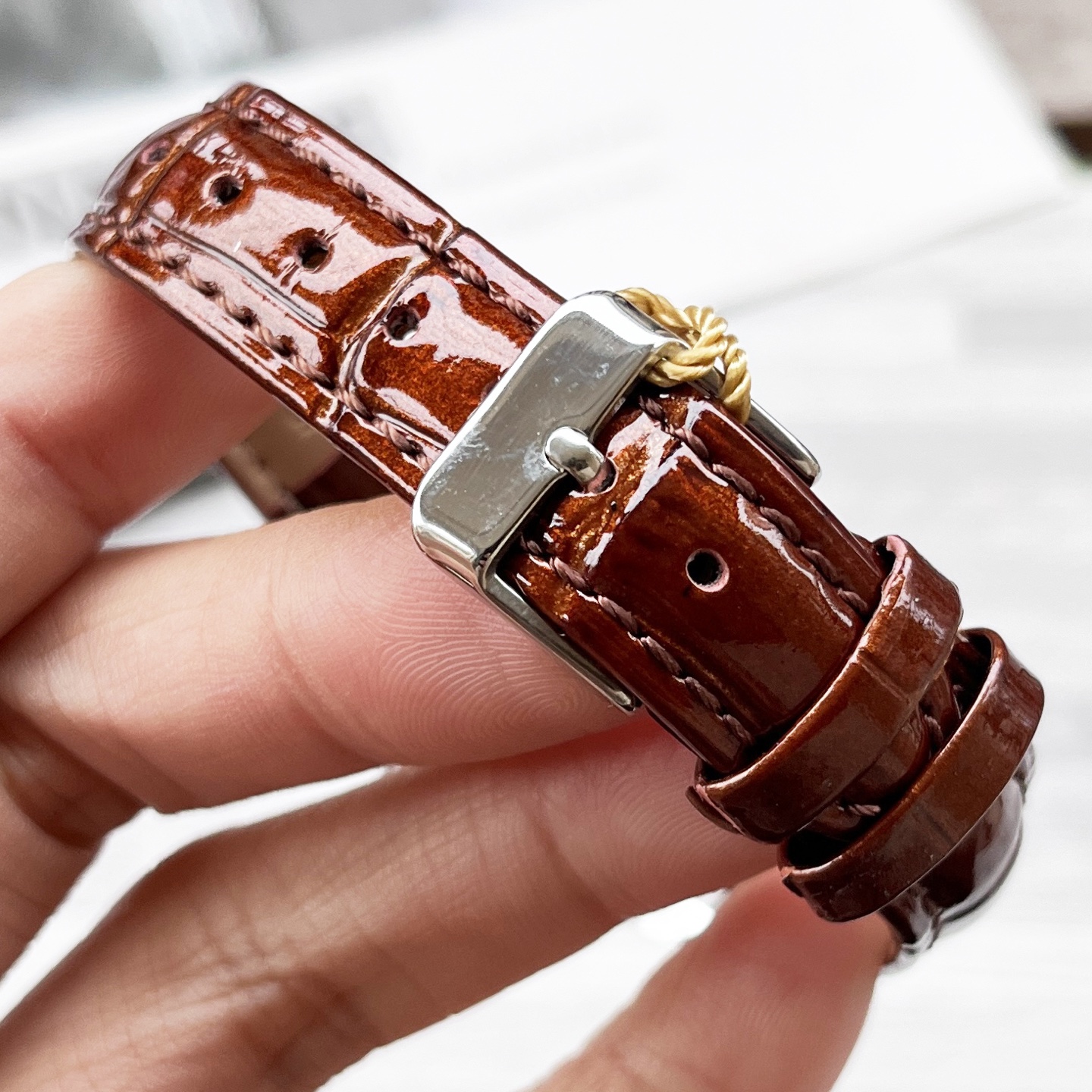 Omega Style Beige Watches Watches Watches detail image 9 from source 765572