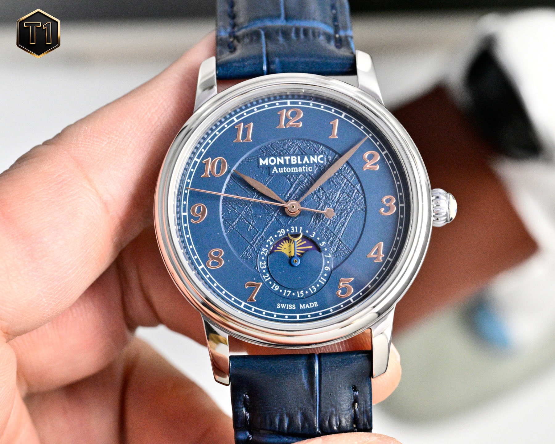 NO:764270,Platinum [MKF Factory2026 New Product Recommendation Latest Masterpiece] Original Re-engraved Montblanc Star Series 129630 Moon Phase Complex Function Watch Series!  1 Diameter 42MM, thickness 10MM!  2Quenching process blue steel needle, made with TW heavy gold!  3Pelletteria Italian cowhide + pin buckle!  4 Equipped with imported 2824-6 movement, six-digit moon phase, date calendar, the most straightforward way to present and display functions, elegant style!  MKF Factory's handcrafted work is worth owning!  ,,montblanc,cowhide19860909白金【MKF Factory2026新品推荐 最新力作】原版复刻 万宝龙明星系列129630月相复杂功能腕表系列！ 1直径42MM,厚度10MM！ 2淬火工艺蓝钢针,TW重金打造！ 3Pelletteria意大利牛皮+针扣！ 4搭载进口2824-6机芯,六位月相,日期日历,最为直白的方式呈现与显示功能,优雅风范！ MKF Factory工厂匠心之作 您值得拥有！,,montblanc,cowhide,Watch