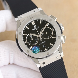 Hublot Classic Fusion Chronograph 45mm detail 2