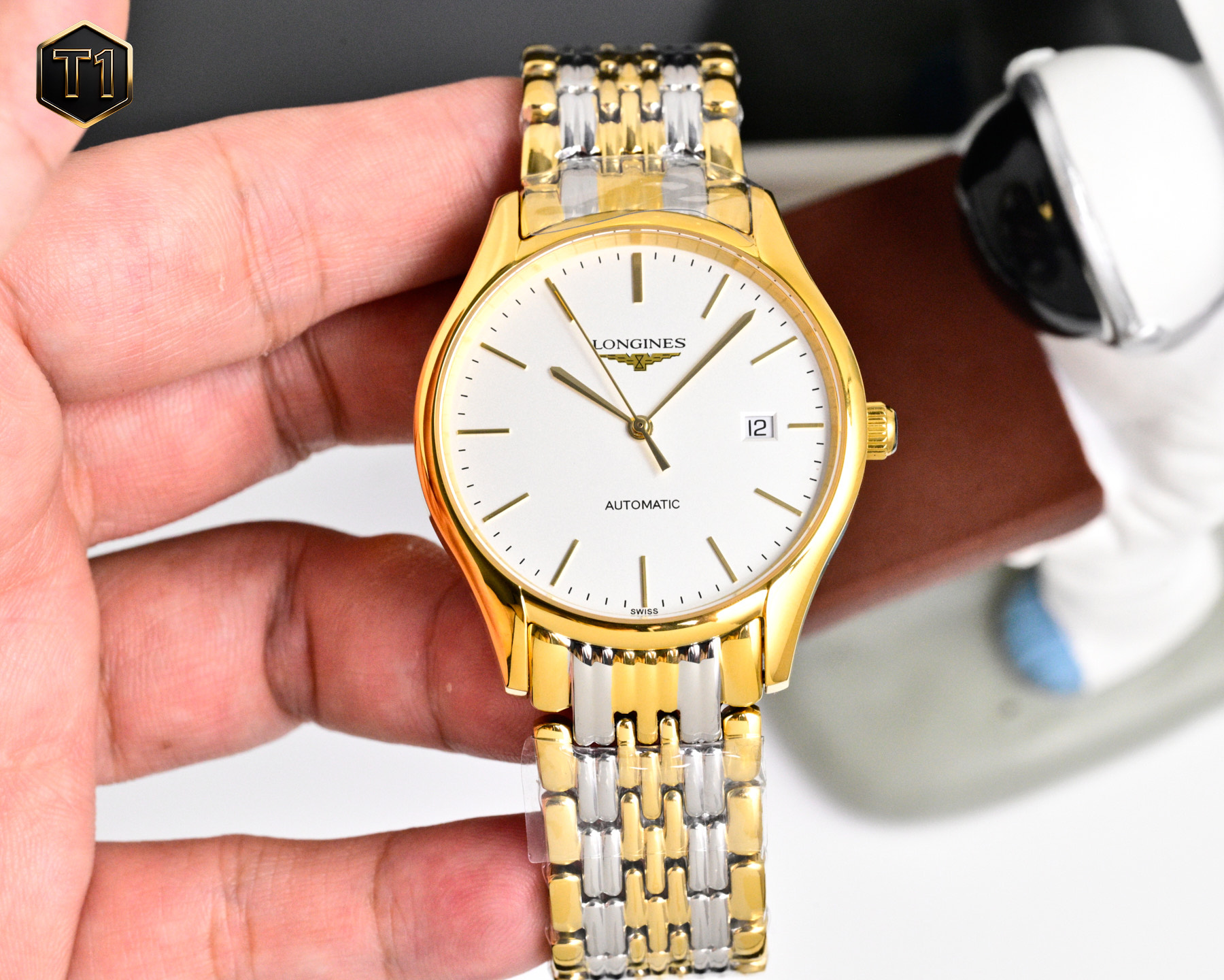 NO:819783,Single calendar 2824: color 50, diamond 50 2892: white, color 50, diamond 50 The moon phase is unified  KY Longines classic series, [Fireworks] [Fireworks] [Fireworks] 38.5 classic size, the case is made of 316 fine steel, bright luster, comfortable to wear, using anti-glare sapphire double div mirror, equipped with imported 2824/2892 movement, double calendar 2836 movement, affordable price, famous craftsman watches have always been known for carrying timeless classics, elegant and restrained style, and are your best choice, longines19860909单历2824:色50 钻50 2892:白 色50 钻50 月相统一 KY浪琴经典各系列,[烟花][烟花][烟花]38.5经典尺寸,表壳由316精钢精磨细造,光泽明亮,佩戴贴手舒适,采用防眩目蓝宝石双卜镜面,配有进口2824/2892机芯,双日历2836机芯,价格实惠,名匠腕表向来以携永经典,优雅内敛的风格而著称,是您的不二之选,,longines,Watch