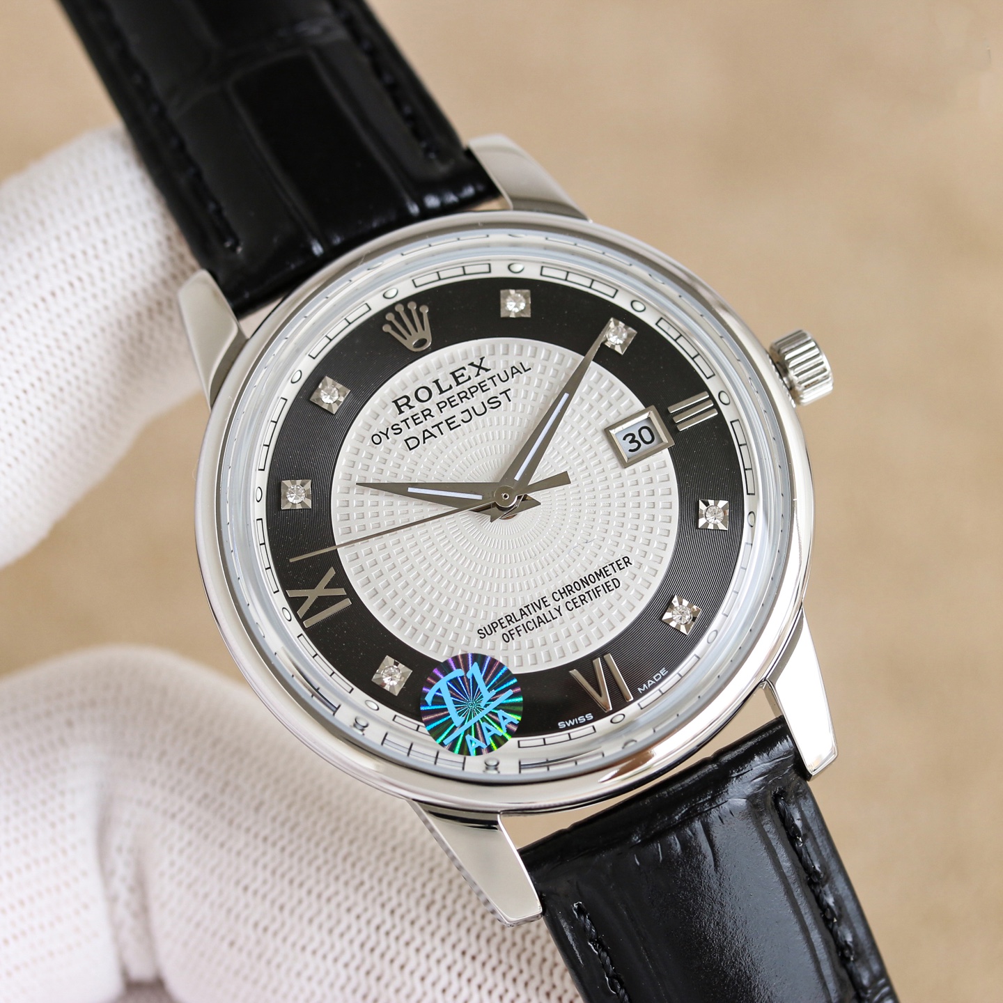 NO:819831,White-gold rose. ROLEX. A men's watch that shows gentlemanly demeanor and is the best choice for participating in various events. It is equipped with a precise and stable imported movement. It vibrates at a frequency of 28,800 times per hour and has zero repair quality!  The original size is 42mm in diameter, and the imported calfskin strap makes it more comfortable for you to use!  100 meters super waterproof!  ! !  (Serious promise): The physical luster of the product is better and more exquisite. The craftsmanship of the shell and cover are all master-level light body tests. Coupled with the high-tech forging of new era machines, it is shocking and noble to use. You deserve it!  ,,rolex,cowhide19860909白-金玫.ROLEX劳力士 .一块彰显绅士风度,适合参加各种活动场合的不二之选的男士腕表 搭载着精准稳定的进口机芯.每小时振频28800次,零返修质量！直径42mm原装尺寸,采用进口小牛皮表带让你使用更佳舒适！100米超强防水！! ！(慎重承诺):产品实物光泽 更佳精湛 壳套工艺都是宗师级别轻身检验 加上新时代机器高技锻造 上手震撼尊贵非凡.你值得拥有！,,rolex,cowhide,Watch