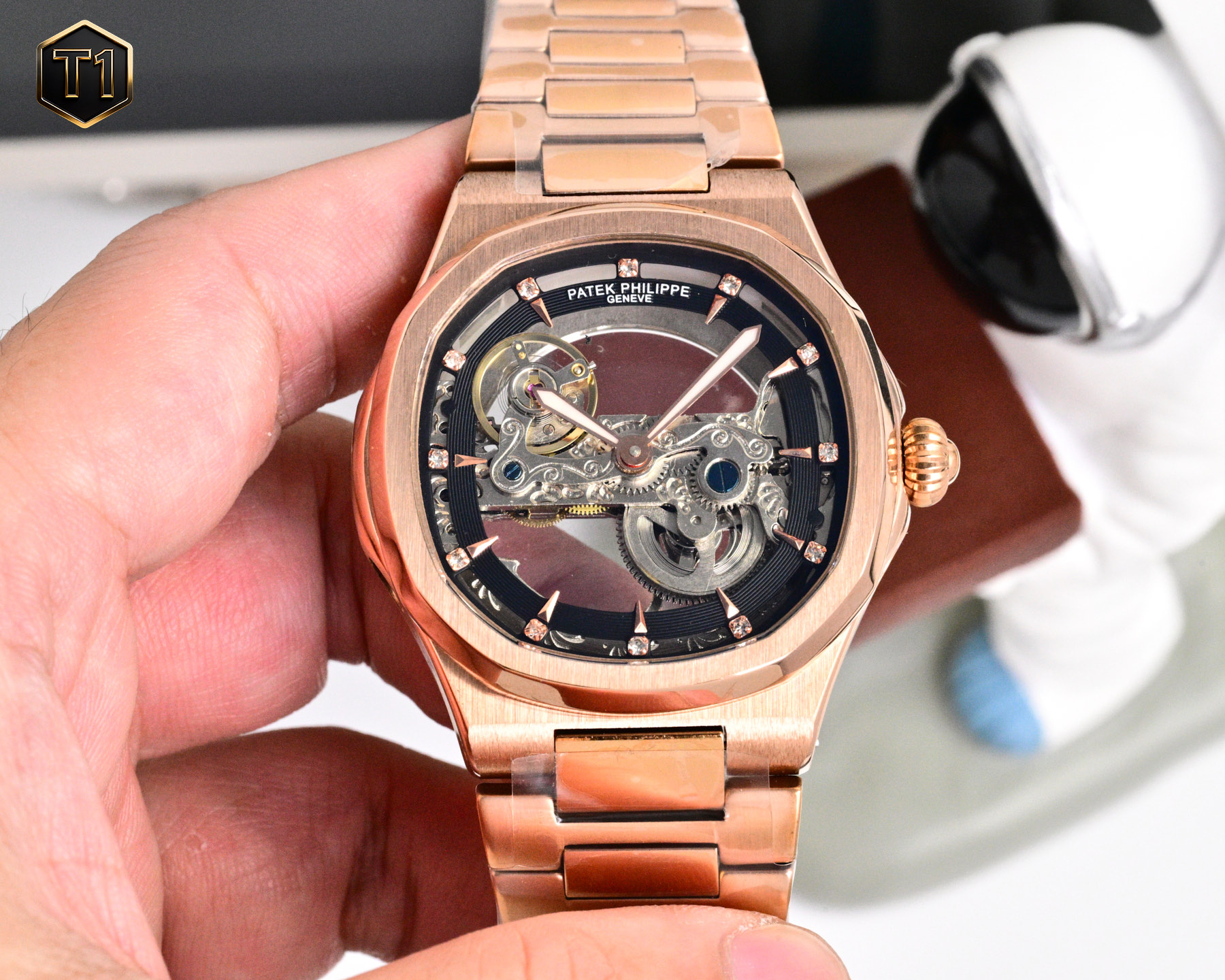 NO:820017,Unified octagonal shell series, exquisite and versatile [latest] Patek Philippe latest design large flywheel boutique [type] boutique men's watch [strap] genuine cowhide strap [movement] high-end fully automatic mechanical movement [mirror] mineral-strengthened glass (higher definition) elegant taste vast atmosphere unique ingenuity wrist treasure size diameter 42mm diameter 12mm hot sale on the market!  Welcome to reprint!  ,,patek philippe,cowhide19860909统一 八角壳系列 精致百搭【最新】百达翡丽 最新设计大飞轮精品【类型】精品男士腕表【表带】真牛皮表带【机芯】高端全自动机械机芯【镜面】矿物质强化玻璃（更高清） 品味高雅 浩瀚大气 匠心独运 腕间瑰宝 尺寸直径42mm厚12mm热卖上市！欢迎转载！,,patek philippe,cowhide,Watch
