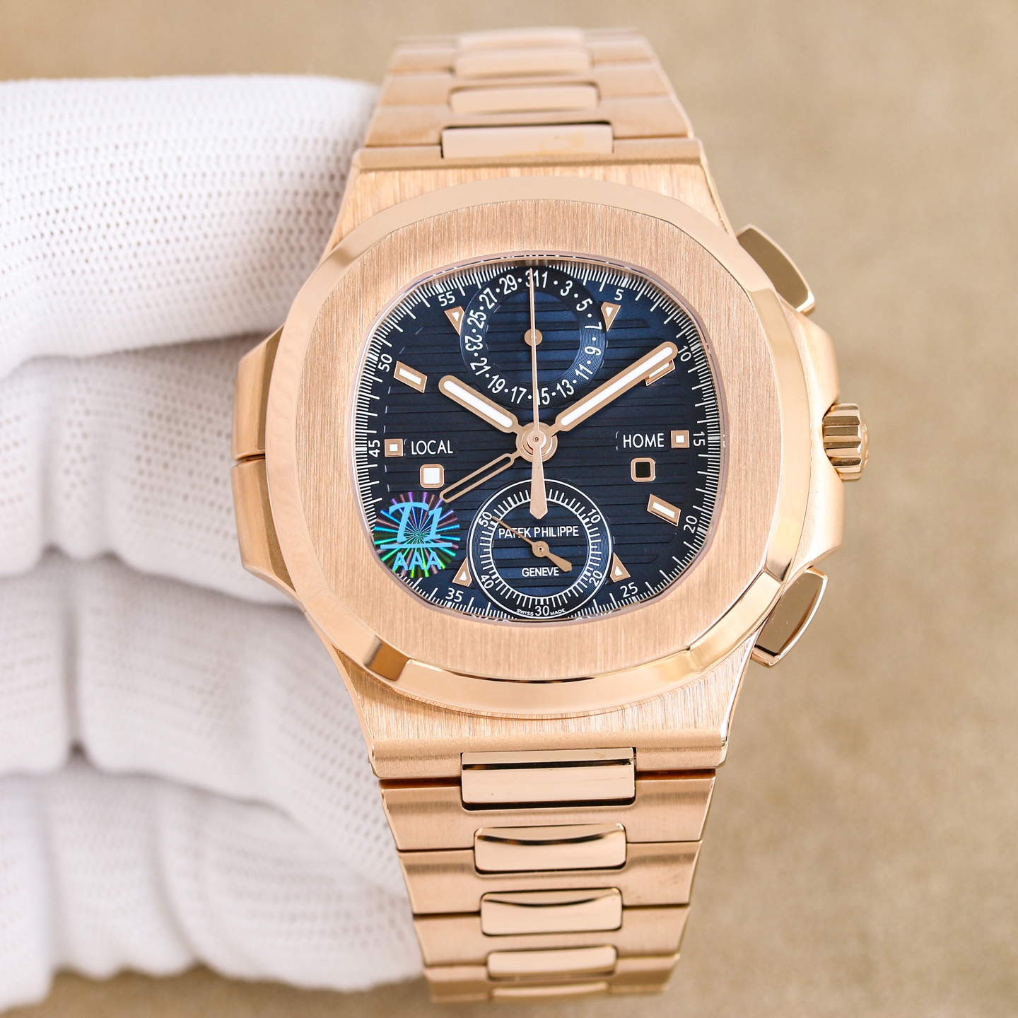 NO:820191,Platinum 3K Factory V3 upgraded version Bo Bo Bo!  Real functions, real seconds!  Patek Philippe Nautilus Multi-Function Chronograph Watch [Case] The size of the watch is 40.5 mm. The authentic pillow-shaped case adopts polished and forged patterns, with distinct layers and full texture. It shows exquisite craftsmanship. [Strap] It is made with the original double-button strap, and the central polished part of each strap can be  Presenting the shape of a diamond, it shows a high-end texture. [Movement] 3K factory uses a customized version of PP.CH28-520 ultra-thin integrated movement, which perfectly restores the original, hours, minutes, seconds, and chronograph large seconds functions. Pay attention to the 3k factory bearing screws, which are specially customized and have a super three-dimensional effect, making the movement more accurate!  3K work of ingenuity, welcome to appreciate it!  ,,patek philippe19860909白 金 3K厂V3升级版薄薄薄！ 真功能,真小秒！百达翡丽鹦鹉螺多功能计时腕表【表壳】腕表尺寸40.5毫米,正品一致的枕型表壳采用抛光锻纹,层次感分明,质感十足.尽显精湛工艺.【表带】采用原装双按扣表带一比一量身打造,每节表带的中央抛光部位,都能呈现钻石的形状,尽显高级质感.【机芯】3K厂采用定制版PP.CH28-520超薄一体机芯,完美还原正品,时分秒,和计时大秒功能.注意认准3k工厂轴承螺丝为专门定制,拥有超级立体感,使机芯走时更精准！3K匠心之作,欢迎各位表友品鉴！,,patek philippe,Watch