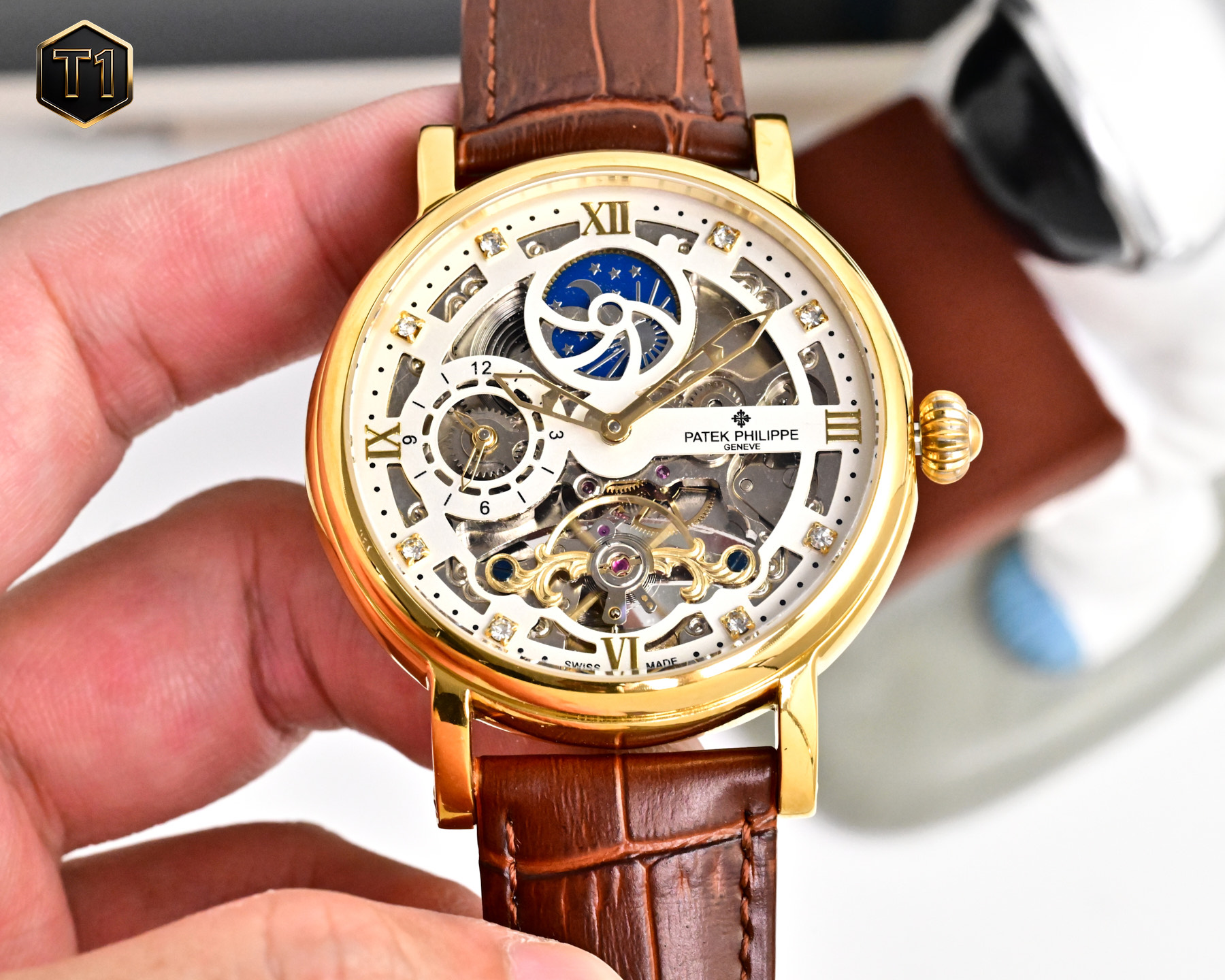 NO:850027,Unified octagonal shell series, exquisite and versatile [latest] Patek Philippe latest design large flywheel boutique [type] boutique men's watch [strap] genuine cowhide strap [movement] high-end fully automatic mechanical movement [mirror] mineral-strengthened glass (higher definition) elegant taste vast atmosphere unique ingenuity wrist treasure size diameter 42mm diameter 12mm hot sale on the market!  Welcome to reprint!  ,,patek philippe,cowhide19860909统一 八角壳系列 精致百搭【最新】百达翡丽 最新设计大飞轮精品【类型】精品男士腕表【表带】真牛皮表带【机芯】高端全自动机械机芯【镜面】矿物质强化玻璃（更高清） 品味高雅 浩瀚大气 匠心独运 腕间瑰宝 尺寸直径42mm厚12mm热卖上市！欢迎转载！,,patek philippe,cowhide,Watch