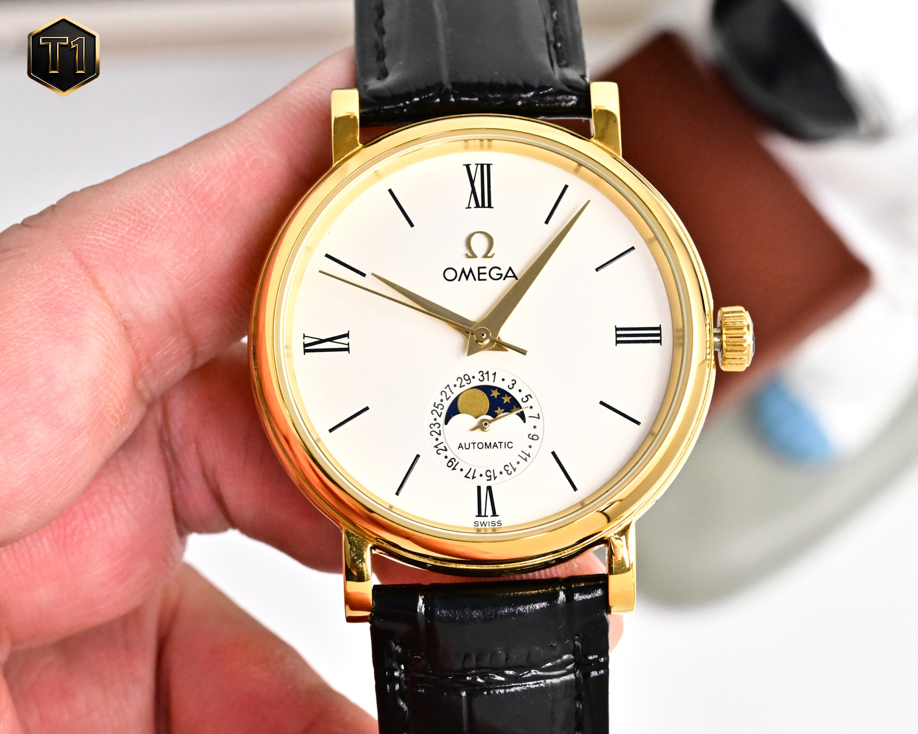 NO:850193,Platinum 2026 Omega Classic Moon Phase.  The Mingdian watch moon phase series adheres to Omega's consistent tradition and more beautifully combines the 6-digit calendar with the sun and moon astrology that is popular among watch lovers. Whether it is the classic and timeless dial design or the cool polygonal lines carved from stainless steel or rose gold, it is no exception. It also uses the Swiss ETA2824-3 movement.  ,Function 6-digit calendar large moon phase, table diameter 40. Sapphire glass. Italian calfskin. Original pin buckle.,,omega,cowhide19860909白金 2026欧米茄经典月相．名典腕表月相系列,秉持了欧米茄的一贯传统,更唯美的结合了6字位日历与被表友热捧的日月星相,无论是经典隽永的表盘设计,还是以精钢或玫瑰金雕凿的炫酷多边线条都不例外.更采用了瑞士ETA2824一3机芯 ,功能6字位日历大月相,表径40.蓝宝石玻璃.意大利小牛皮.原装针扣.,,omega,cowhide,Watch