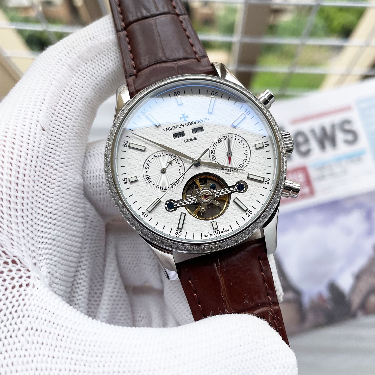 NO:850626,[Top-level products produced by famous craftsmen Rui Watch] Unified complex timepieces Luxurious atmosphere Classic new products Shocking launch [Latest] Vacheron Constantin Multifunctional boutique Big flywheel design [Type] Boutique men's watch [Strap] Genuine cowhide strap [Movement] High-end fully automatic mechanical movement [Mirror] Mineral strengthened glass (higher definition) Elegant taste Vast atmosphere Ingenuity Wrist treasures Size diameter 42mm, thickness 12.5mm Hot sale on the market!  Welcome to reprint!  ,,cowhide19860909【名匠瑞表出品顶级】 统一 复杂时计 奢华大气 经典新品 震撼上市【最新】江诗单顿 多功能精品 大飞轮设计【类型】精品男士腕表【表带】真牛皮表带【机芯】高端全自动机械机芯【镜面】矿物质强化玻璃（更高清） 品味高雅 浩瀚大气 匠心独运 腕间瑰宝 尺寸直径42mm厚12.5mm热卖上市！欢迎转载！,,cowhide,Watch