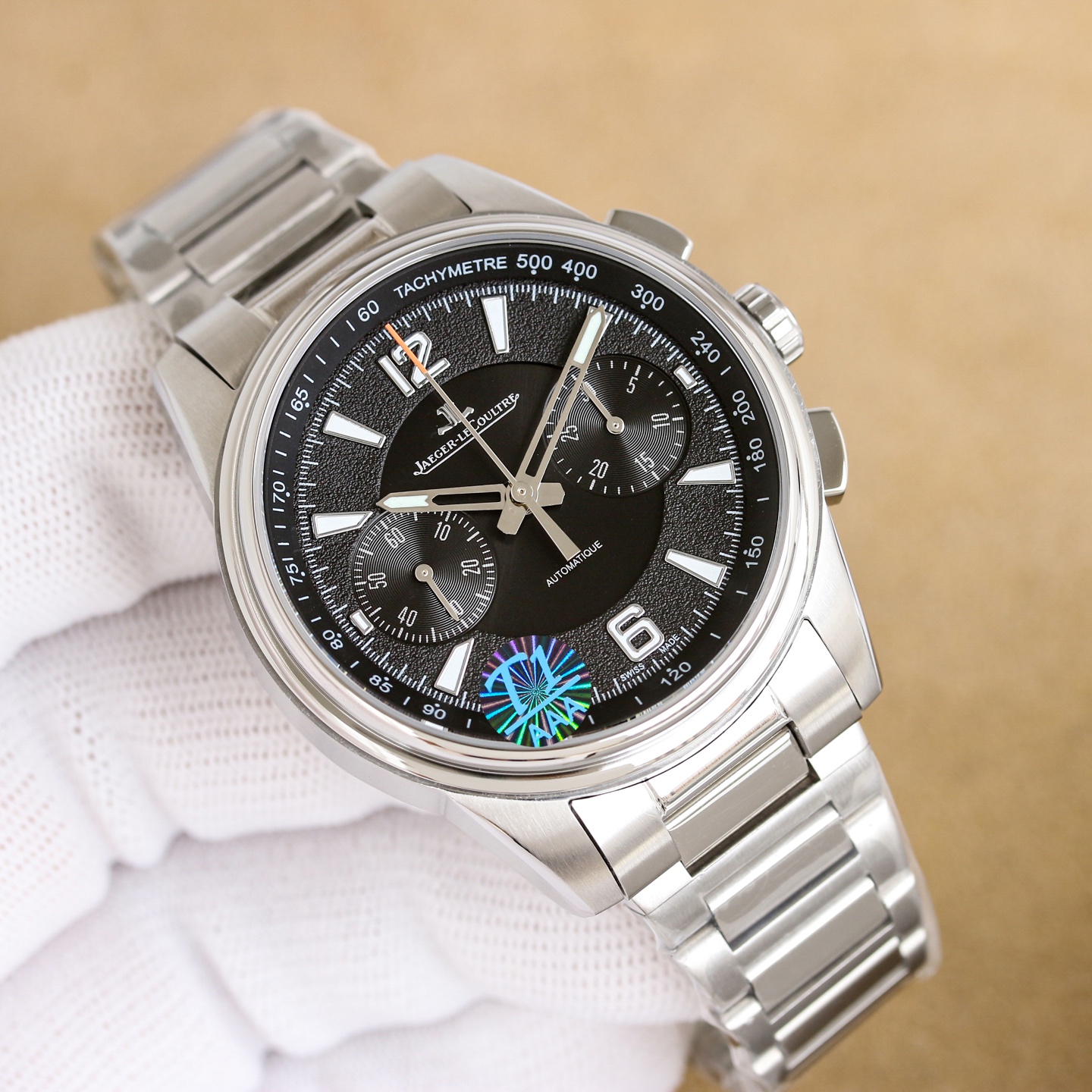 NO:923969,White gold steel band KR new product JAEGER-LECOULTRE——Jaeger-LeCoultre Beichen series watch, elegant and elegant~!  The highest version on the market, the Jaeger-LeCoultre Master Series!  1. The 7750 chronograph movement is customized to be the same as the original (9-digit small seconds) and changed to 761. The movement is consistent with the official website. 2. The entire watch has smooth lines, is slim and elegant, and has a diameter of 42mm that fits comfortably!  3. The sapphire double divination anti-wear mirror is made of Swiss standard sapphire crystal glass and also covered with super anti-reflection coating, showing the extraordinary features of the brand!  4 The strap is matched with Italian Novonppa calfskin, and the original stainless steel folding buckle shows the luxurious temperament of this watch. It is suitable for various business occasions, simple and refined yet elegant!  KR's sincere work, welcome to taste and play,,jaeger-lecoultre,cowhide19860909白 金 钢带 KR新品 JAEGER-LECOULTRE——积家北宸系列腕表,儒雅而至~！ 市场最高版本 积家大师系列！ 1采用同正品一致（9字位小秒）7750计时机芯定制改为761,机芯追求官网一致. 2整款腕表线条流畅,纤薄优雅,贴合舒适直径42mm！ 3蓝宝石双卜防磨损镜面,采用瑞士标准级别蓝宝水晶玻璃,同样覆盖超级增透镀膜,尽显品牌不凡之处！ 4表带搭配意大利Novonppa小牛皮,原装精钢折叠扣更显示这块腕表的豪华气质.适合各种商务场合,简敛精致不失优雅！ KR诚芯之作,欢迎品鉴把玩,,jaeger-lecoultre,cowhide,Watch