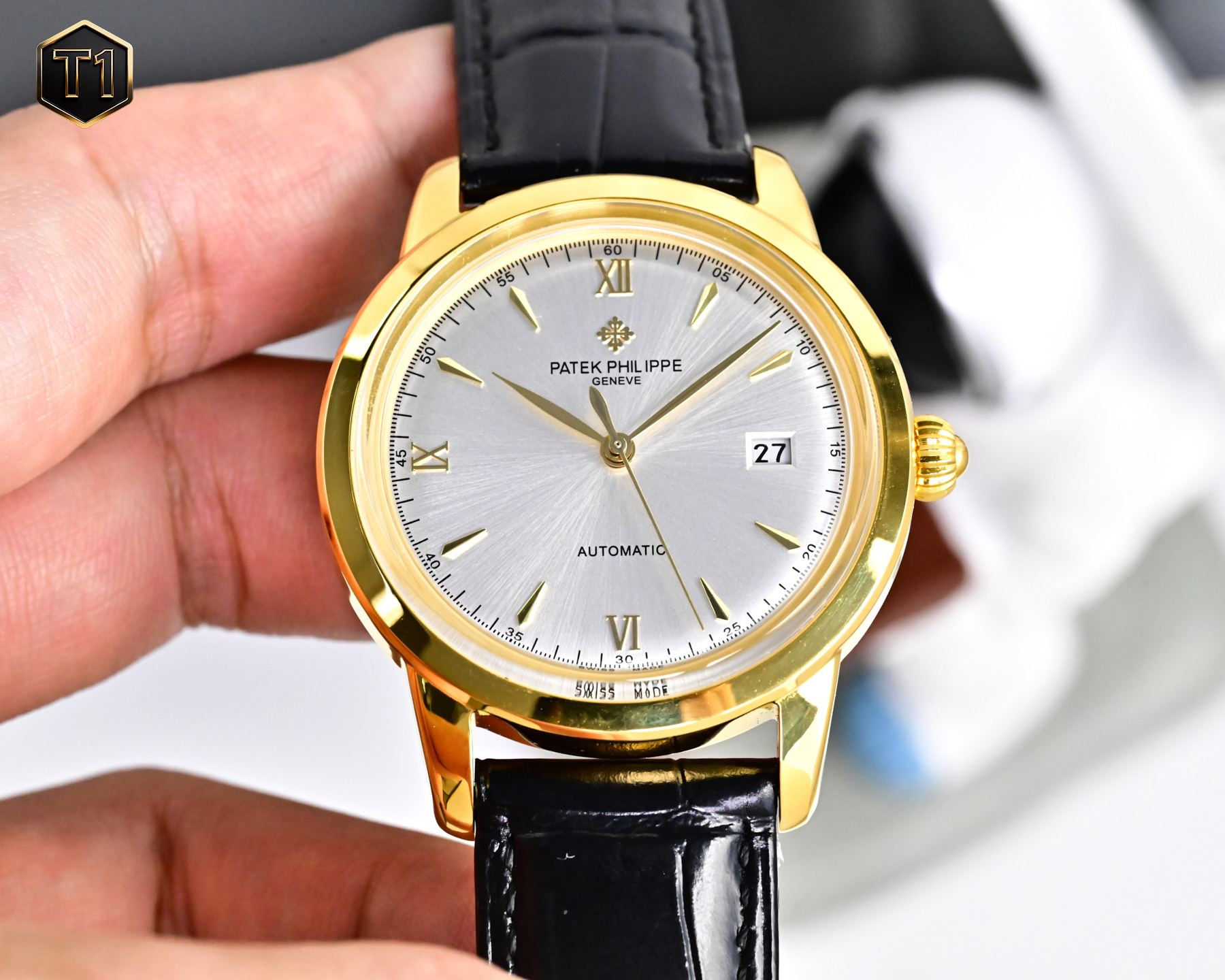 NO:943077,White shell gold shell 2026 Patek Philippe, hot new style, Patek Philippe new pot lid, it took up to 6 months!  Ultra-thin men's automatic mechanical watch, using imported original movement, vibration frequency of 28,800 times per hour, zero repair quality, original size of 40mm in diameter, ultra-thin craftsmanship of 8mm, (can be paired with calfskin imported from Xin Italy!) The pot lid is made of glass!  Super waterproof to 50 meters!  The same style at the counter, reproduced one to one!  Bring him to show his sharp edge and extraordinary style!  Dazzling brilliance, eternal nobility. Please look for exclusive quality, patek philippe, cowhide19860909白壳 金壳 2026百达翡丽,火热新款式,百达翡丽新款锅盖,耗时长达6个月！超薄男士自动机械腕表,采用进口原装机芯,每小时振频28800次,零返修质量,直径40mm原装尺寸,超薄工艺8mm,(可搭配采用鑫意大利进口小牛皮！)锅盖玻璃材质！超强防水50米！专柜同款,一比一复刻！带上他锋芒尽显,气派不凡！耀眼光辉,永恒尊贵.请认准独家品质,,patek philippe,cowhide,Watch