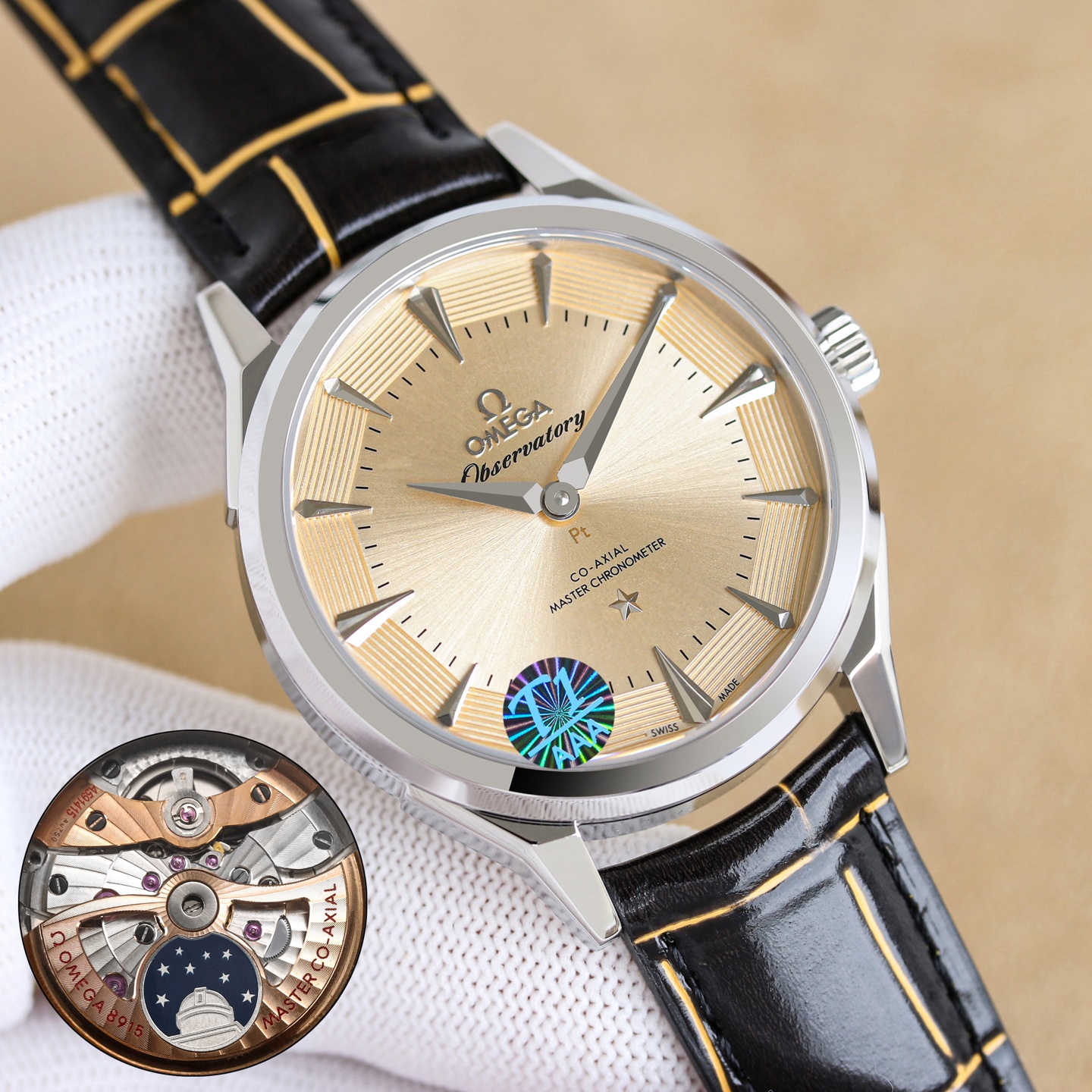 NO:943088,Platinum, new arrival, OMEGA's latest generation constellation, replica of the classic dial, original matching three-dimensional hands, 39.4mm diameter that fits perfectly in the hand, guilloché + kite-shaped hour markers, directly full of retro atmosphere, full of recognition  It is equipped with the 2824 modified original 8914/black balance wheel Master Chronometer movement, with curved lugs + polished brushed texture, and leather strap. It is noble and versatile, and can be used for business commuting and daily wear. You can also see the constellation badge through the back. Both appearance and strength are online. Whoever wears the classic will know the joy of rebirth!  ,,omega19860909白 金 新品到货 OMEGA欧米茄最新一代星座 经典派盘表盘复刻,原装对版立体式指针,39.4mm表径超贴合手感,玑镂+风筝形时标,复古氛围感直接拉满,辨识度拉满 内部搭载2824改原装8914/黑摆轮至臻天文台机芯,弯折表耳+抛光拉丝质感,配皮质表带,显贵又百搭,商务通勤、日常佩戴都能打 背透还能看到星座徽章,颜值与实力双在线,经典重生的快乐谁戴谁知道！,,omega,Watch