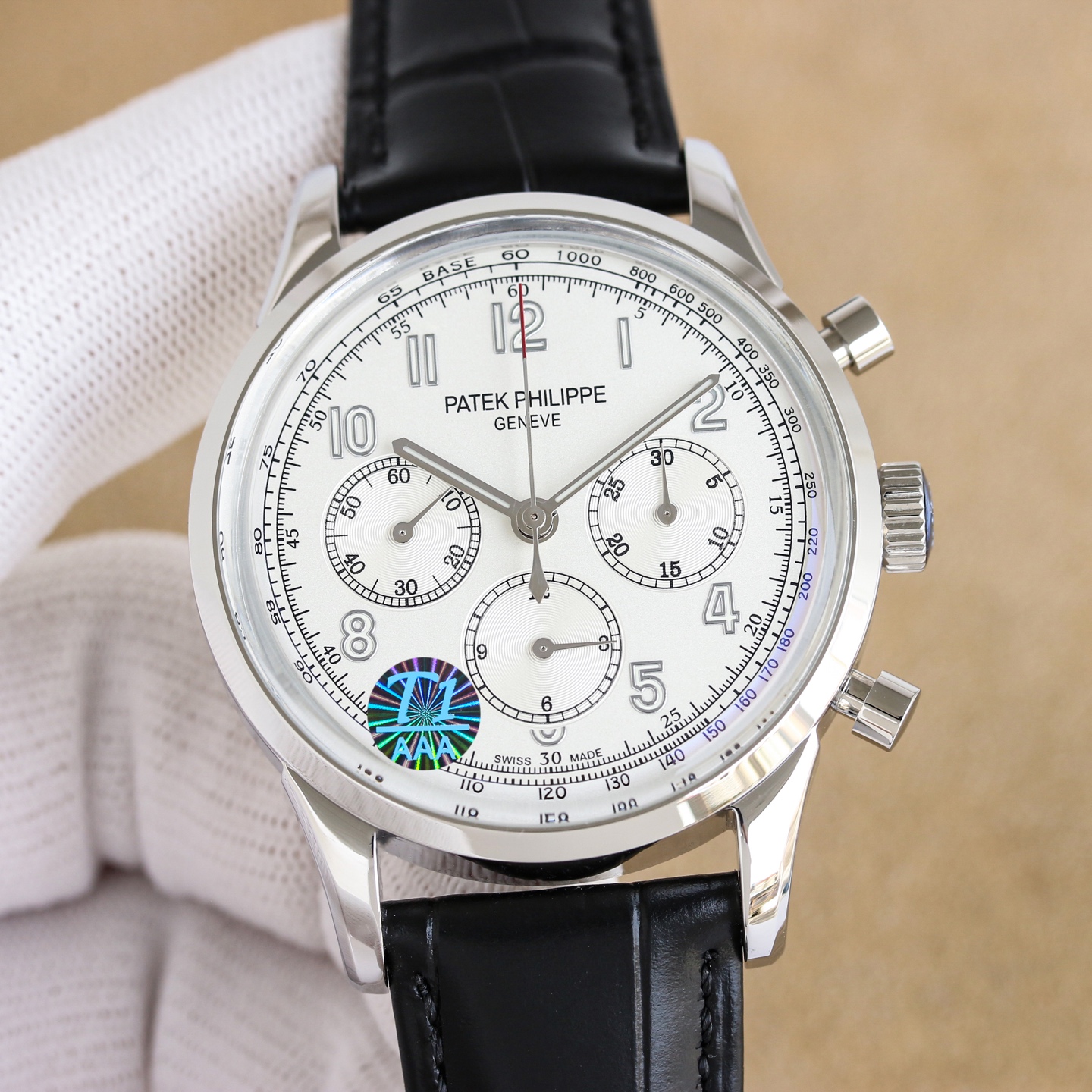 NO:943194,Unified TW [Patek Philippe] PP Complication Chronograph Series 5172G-001 Series 1 launches a new model equipped with [Arabic numerals on the dial], which injects a retro temperament into the watch and is favored by high-quality mechanical hour hand enthusiasts.  2 charcoal gray gold three-dimensional blocks covered with fluorescent coating, tachymeter scale. 316 fine steel material, three-layer lug design with unique personality, bringing a completely different visual enjoyment. From the side, the lug and case can be seen to be connected naturally and smoothly. The lug shows an elegant arc and is in line with ergonomic settings. Sapphire glass, waterproof coefficient 30 meters, diameter 41 mm, equipped with 7750 chronograph movement, accurate travel time.  3 Imported Italian calfskin, original imported folding clasp, perfect, welcome to reprint. Produced by Tw, it must be a high-quality product, you deserve it!  Exquisitely recommended men's multifunctional mechanical watch. Buy now, patek philippe,cowhide19860909统一 TW【百达翡丽】PP 复杂功能计时系列5172G-001系列 1推出配备【阿拉伯数字盯表盘】的全新表款,为腕表注入复古气质,备受高品质机械时针爱好者青睐. 2覆荧光涂层的炭灰色金质立体字块,准距仪刻度.316精刚材质,三层表耳的设计独特个性,带来完全不一样的视觉享受,从侧面可见表耳和表壳连接自然流畅,表耳呈现出优雅的弧度,符合人体工程学设定,蓝宝石玻璃,防水系数30米,直径41毫米,搭载7750计时机芯,走时精准. 3进口意大利小牛皮,原装进口折叠式表扣,堪称完美,欢迎转载. Tw出品,必属精品,你值得拥有！精致推荐男士多功能机械腕表 立即抢购,,patek philippe,cowhide,Watch