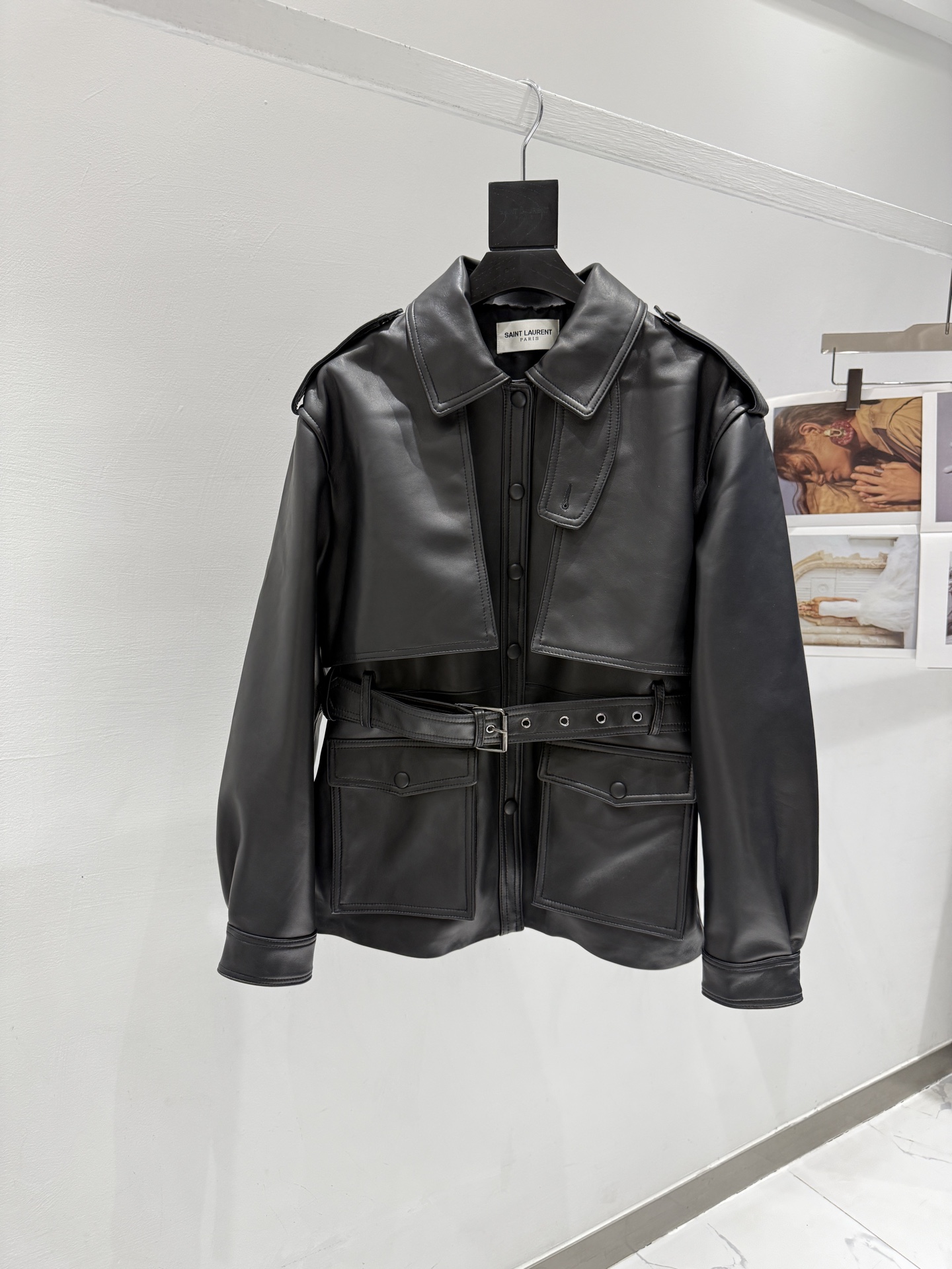 NO:777338,｜ *YSL Saint Laurent Leather Jacket｜ In the hands of Hedi Slimane, there are countless classics that have evolved into countless versions. It is a very slim and simple item. Saint Lauren*t material. Imported top-grade sheepskin. Each zipper hardware is 1:1 original mold with logo. Textured leather text cannot be described. Verify the details!  I only make high-end versions. Welcome to compare. Women's size 36 38 40 42, saint laurent-clothing, saint laurent, saint laurent, saint laurent, leather jacket, sheepskin,19860909｜ * YSL 圣罗*兰皮皮衣｜ 在hedi slimane手中有无数的经典演变过无数个版本 是一款非常显瘦简单的单品 Saint Lauren*t 圣罗兰 材质 进口顶级绵羊皮每个拉链五金1:1原版开模配logo 质感皮质文字无法描述.细节验证！我家只做高版本 欢迎对比 女款Size 36 38 40 42,圣罗兰-服装,saint laurent,saint laurent,saint laurent,leather jacket,sheepskin,,Women's clothing