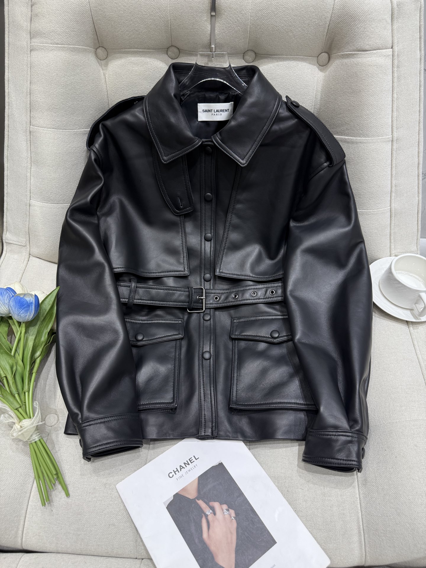 NO:777341,｜ *YSL Saint Laurent Leather Jacket｜ In the hands of Hedi Slimane, there are countless classics that have evolved into countless versions. It is a very slim and simple item. Saint Lauren*t material. Imported top-grade sheepskin. Each zipper hardware is 1:1 original mold with logo. Textured leather text cannot be described. Verify the details!  I only make high-end versions. Welcome to compare. Women's size 36 38 40 42, saint laurent-clothing, saint laurent, saint laurent, saint laurent, leather jacket, sheepskin,19860909｜ * YSL 圣罗*兰皮皮衣｜ 在hedi slimane手中有无数的经典演变过无数个版本 是一款非常显瘦简单的单品 Saint Lauren*t 圣罗兰  材质 进口顶级绵羊皮每个拉链五金1:1原版开模配logo 质感皮质文字无法描述.细节验证！我家只做高版本 欢迎对比 女款Size 36 38 40 42,圣罗兰-服装,saint laurent,saint laurent,saint laurent,leather jacket,sheepskin,,Women's clothing